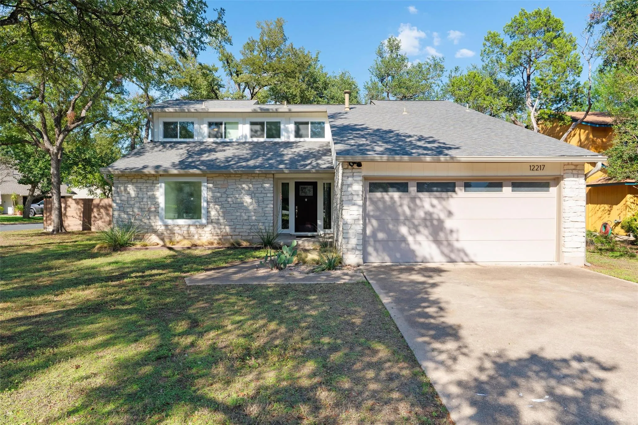 Photo of 12217 ANTOINETTE PL, Austin, TX, 78727