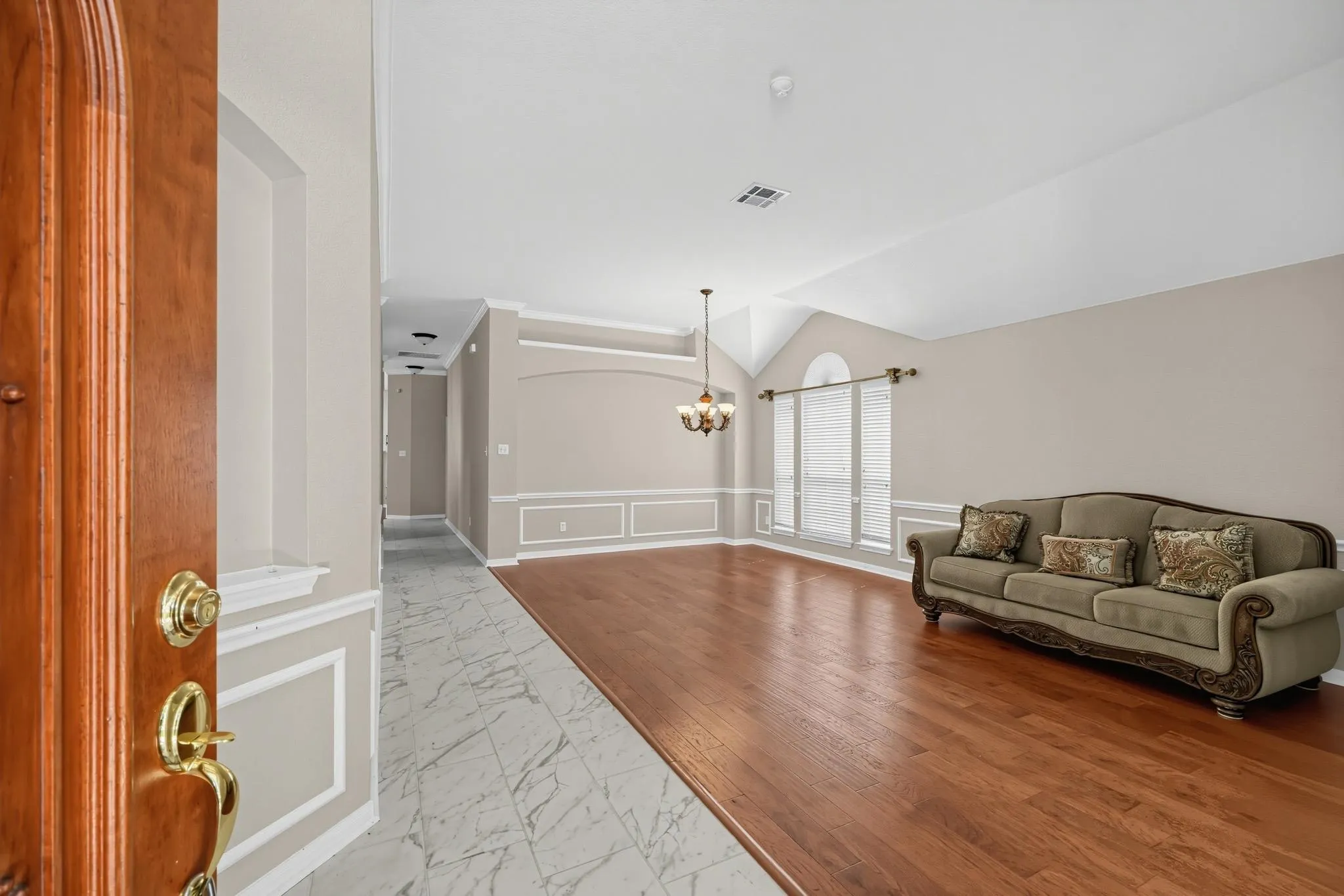 Photo 3 of 18101 GRAFTON GLEN CV