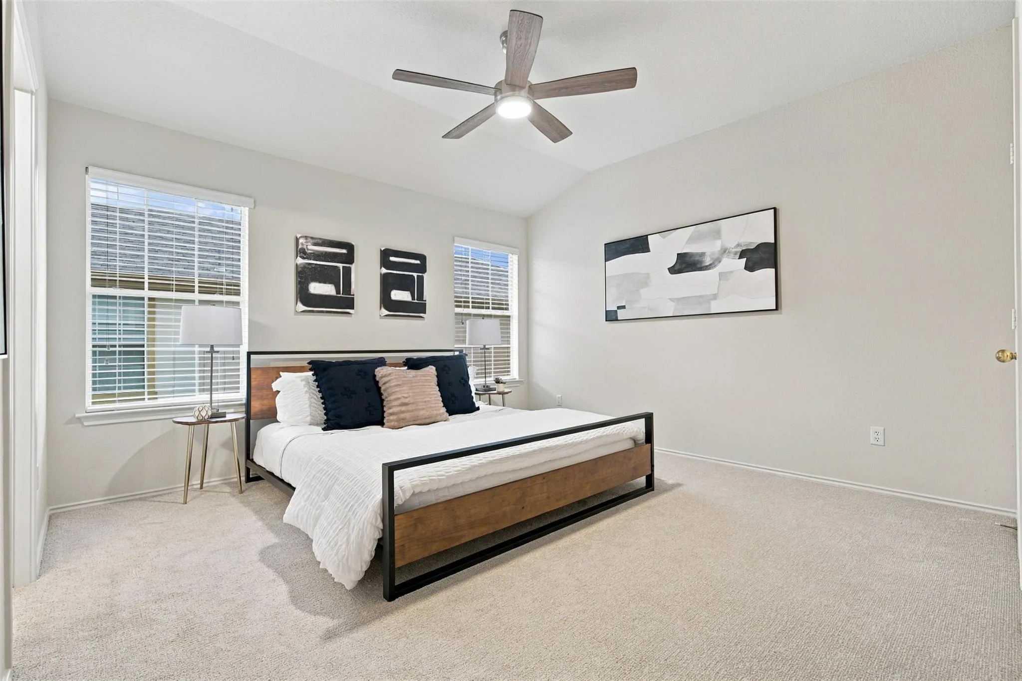 Photo 4 of 16100 S GREAT OAKS DR #2502