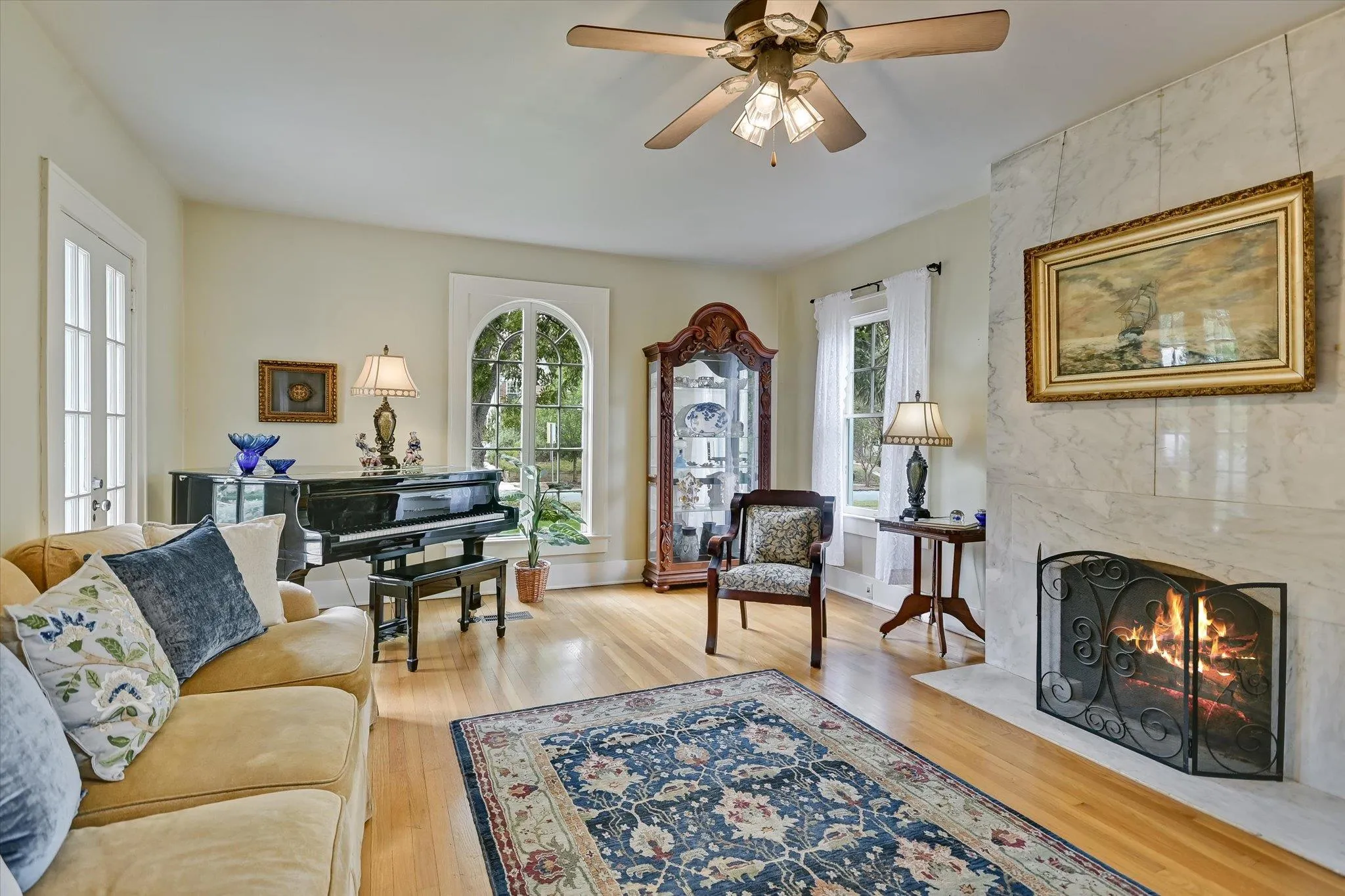Photo 5 of 106 W 32ND ST