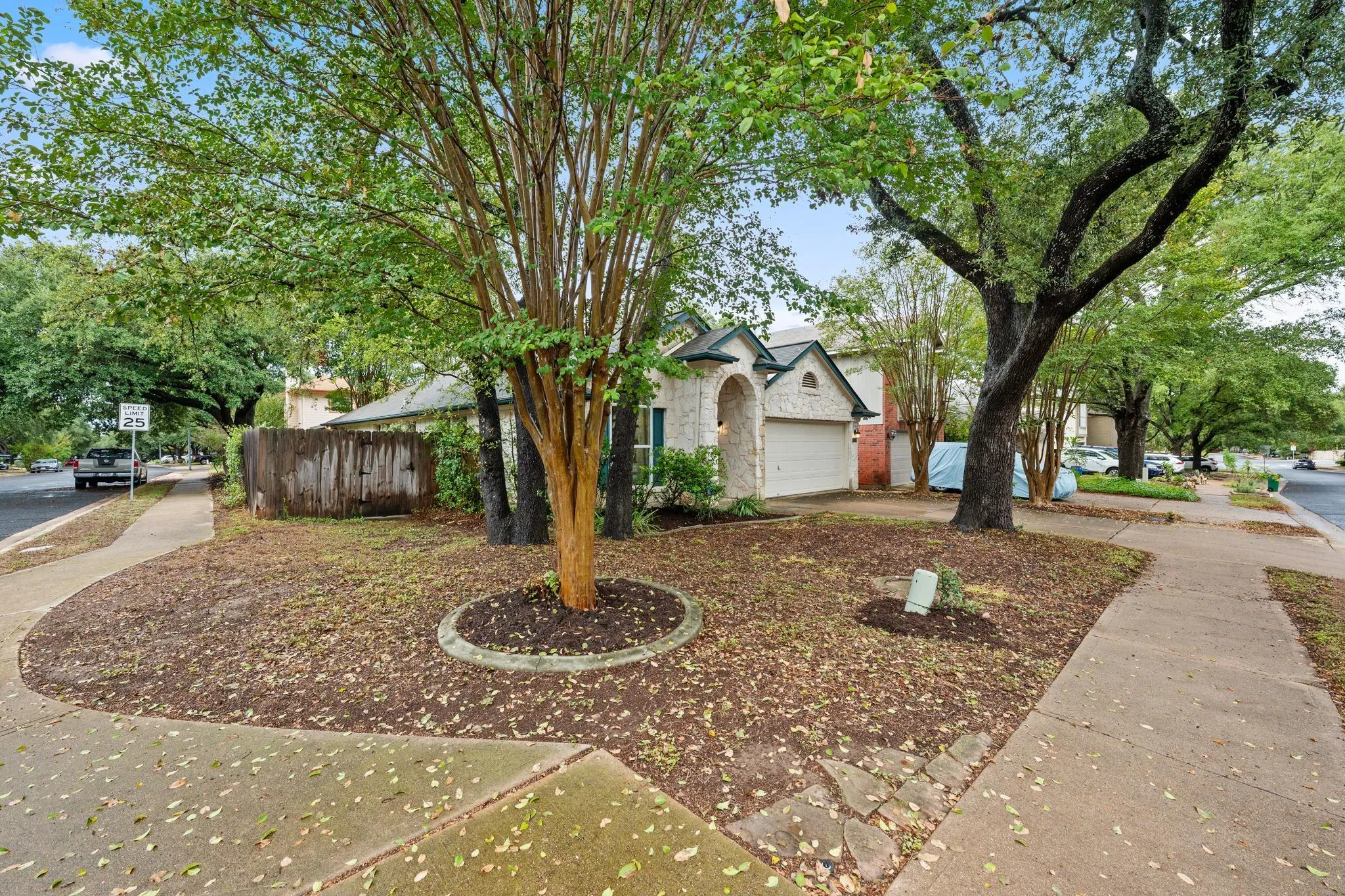 Photo 2 of 2931 COHOBA DR