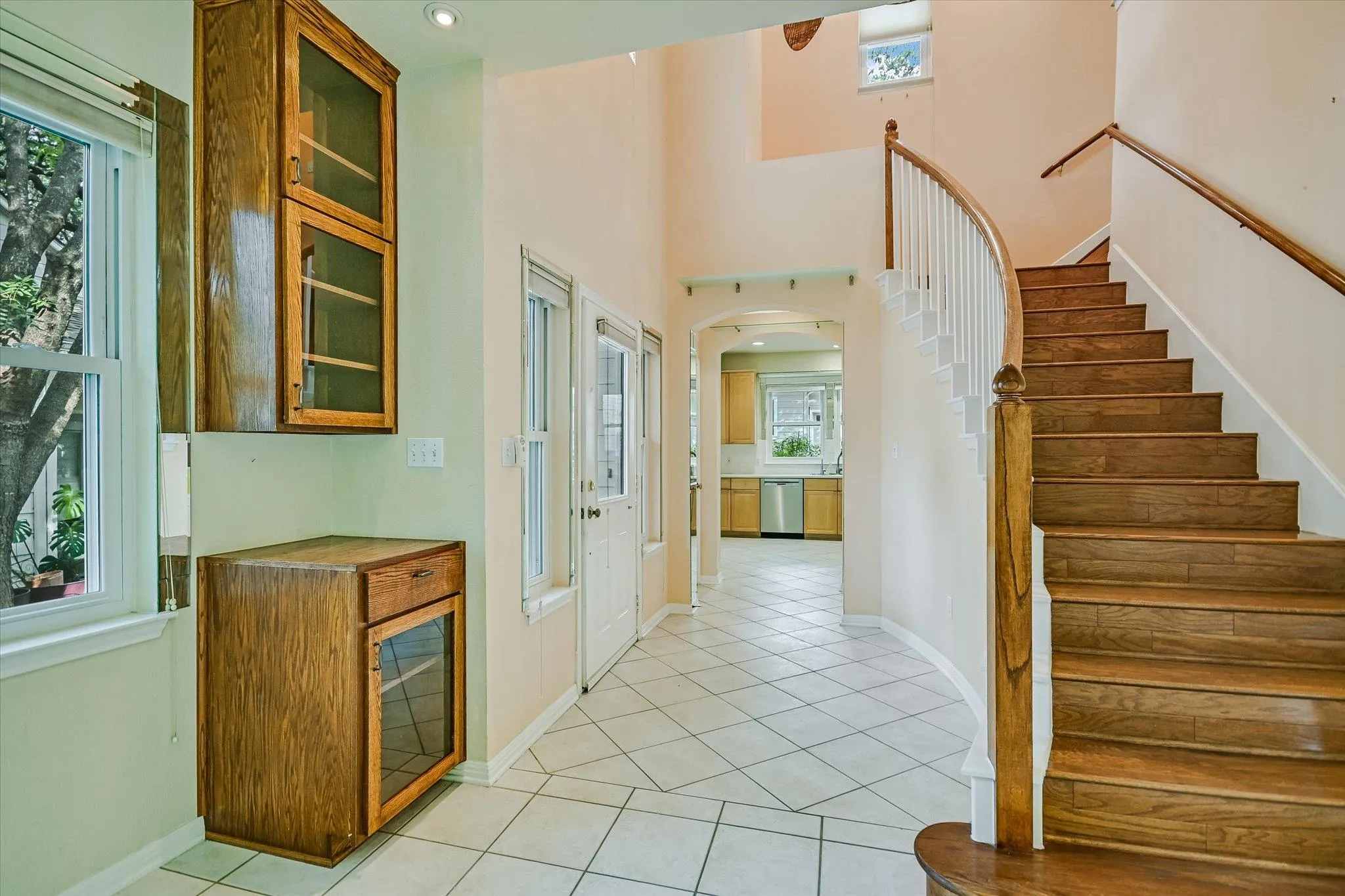 Photo 3 of 1011 BRODIE ST #28
