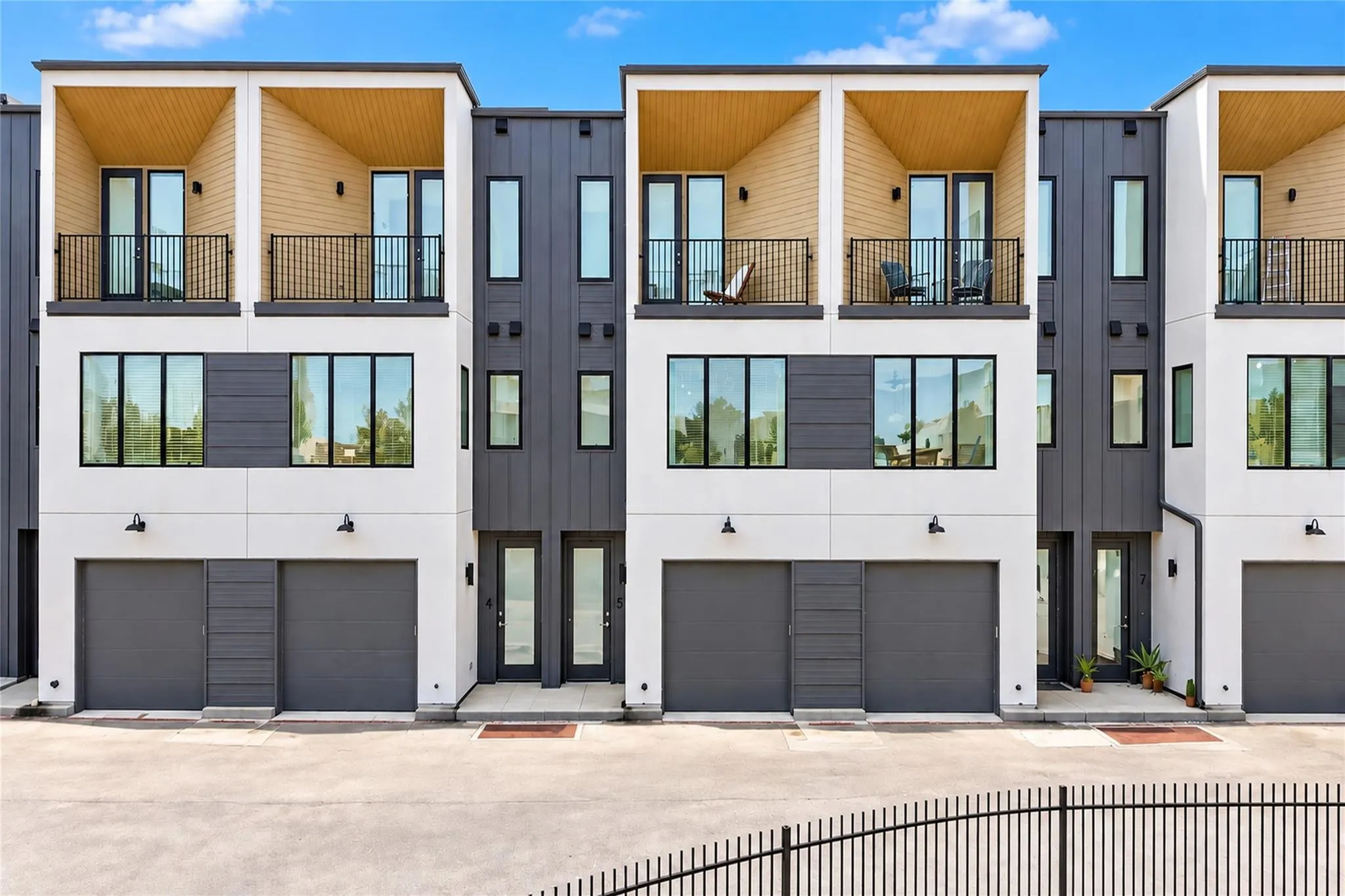 Photo of 6020 SPRINGDALE RD #5, Austin, TX, 78723