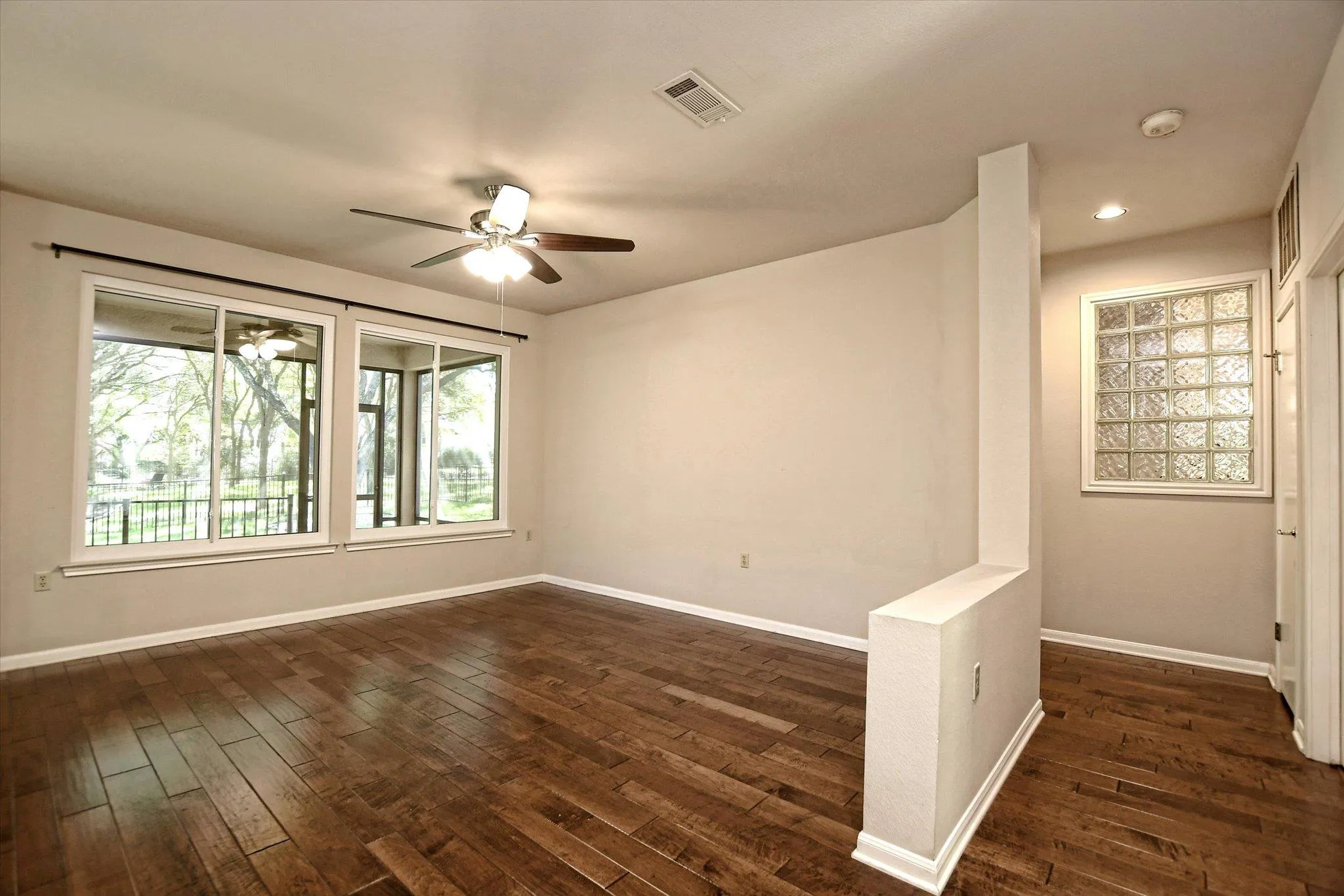 Photo 3 of 103 ELDERBERRY ST