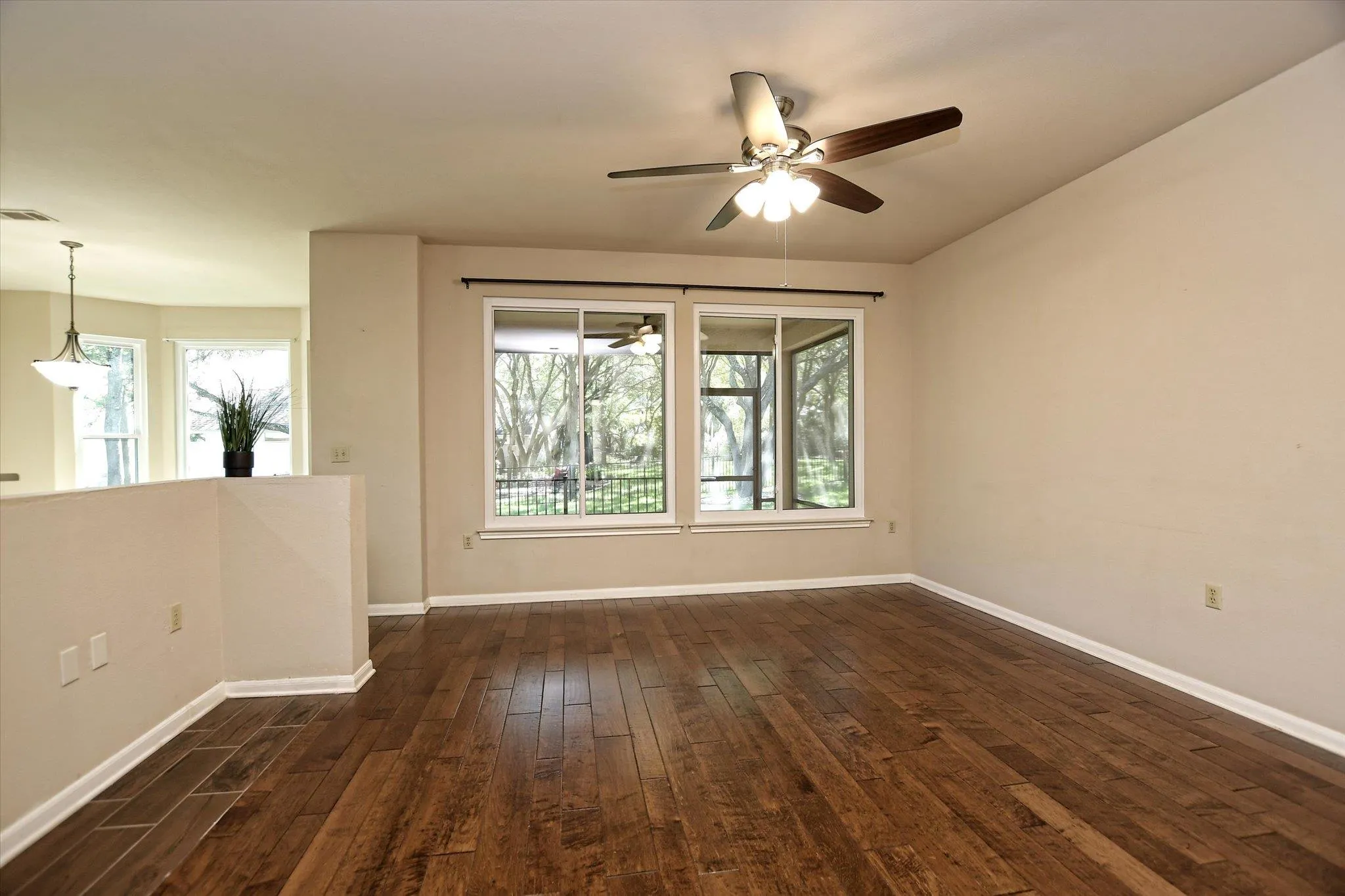 Photo 4 of 103 ELDERBERRY ST