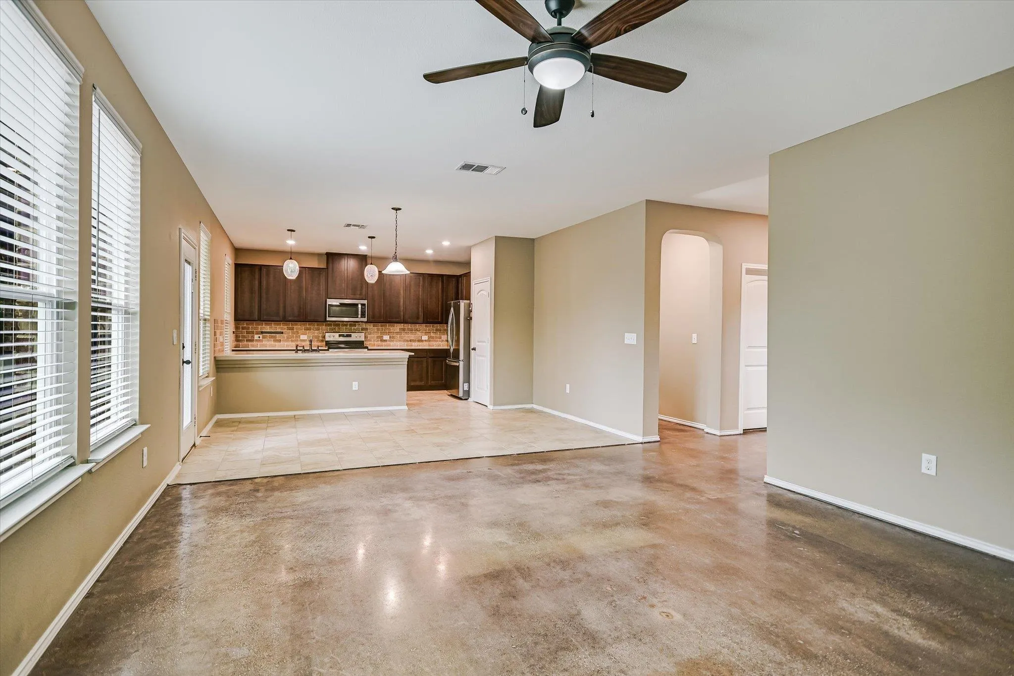 Photo 5 of 7605 PECCARY DR