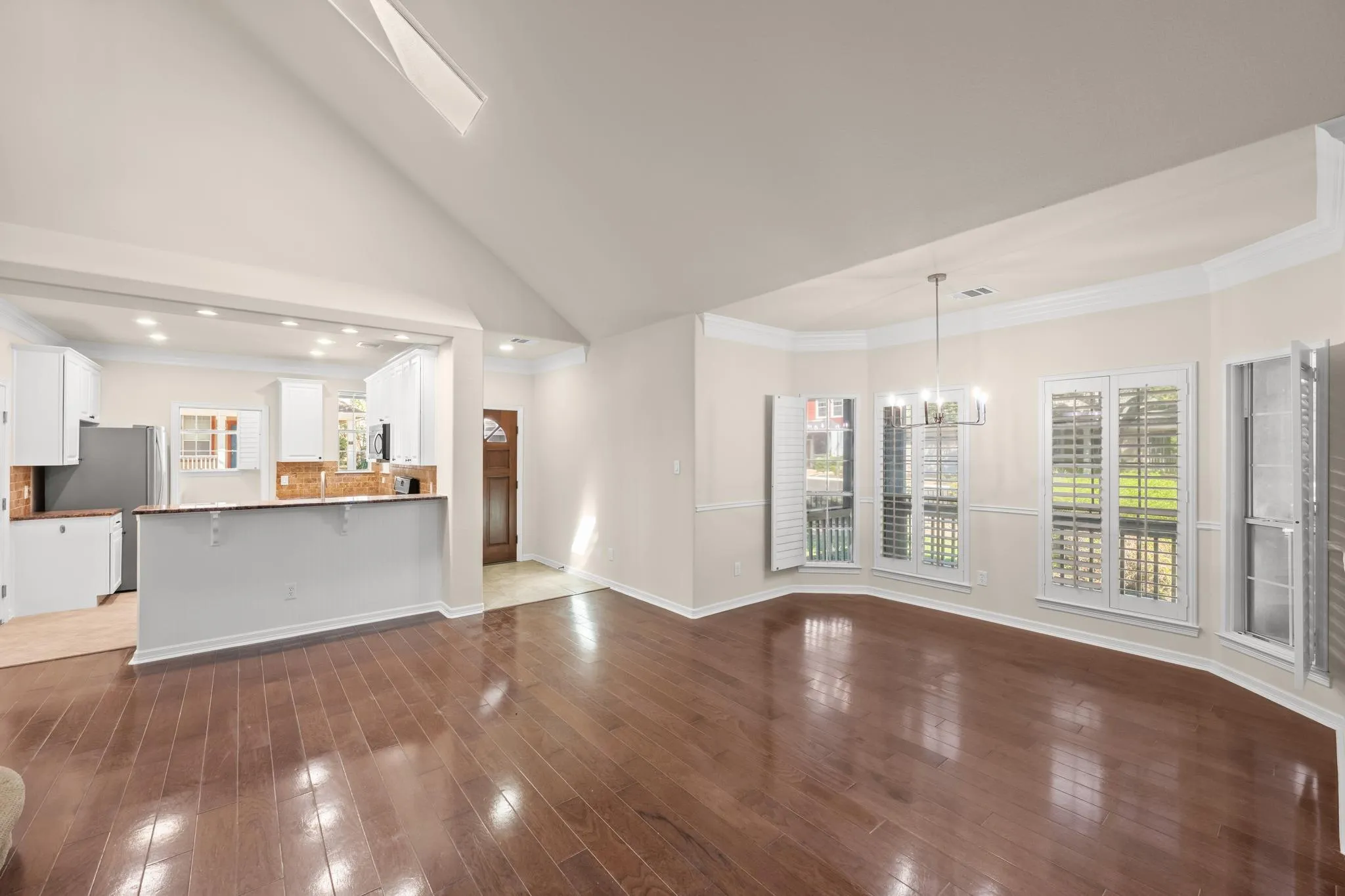 Photo 5 of 6704 MENCHACA RD #31