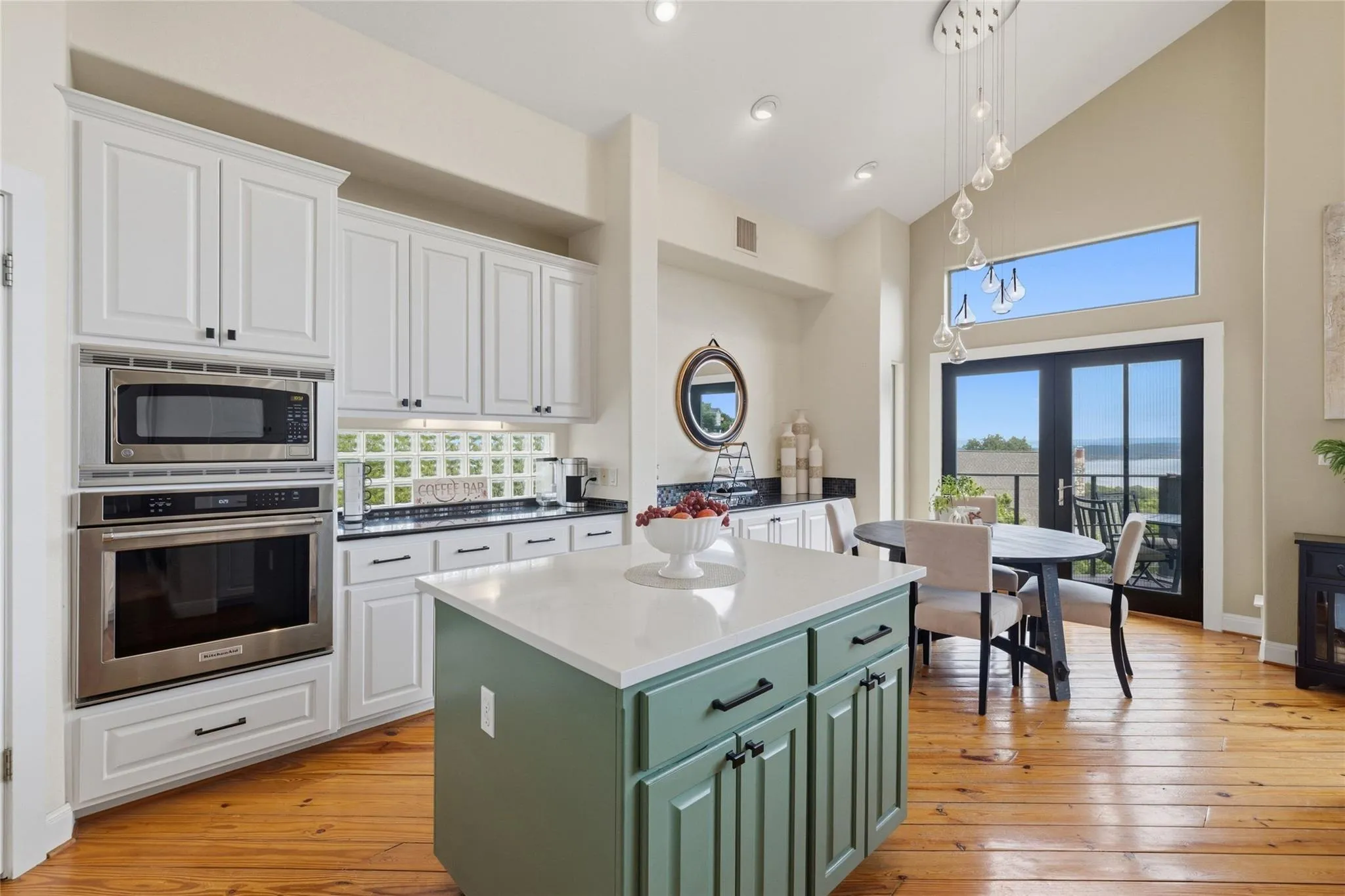 Photo 4 of 208 MORAR DR