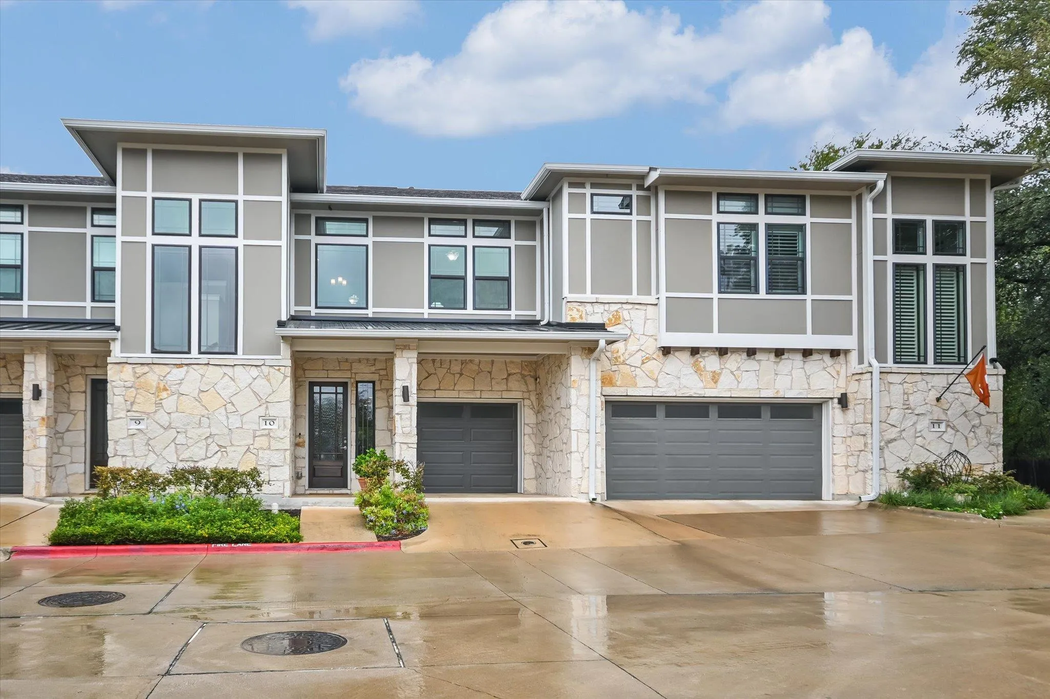 Photo 3 of 4323 SPICEWOOD SPRINGS RD #10