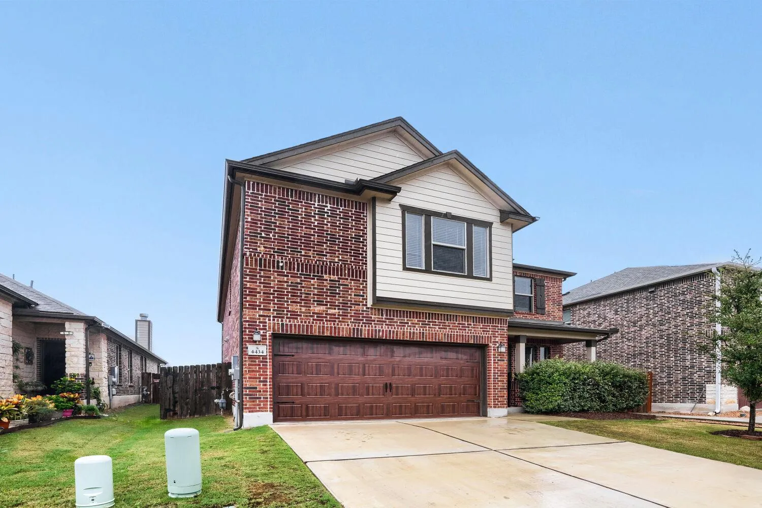 Photo 3 of 4434 ACERNO ST