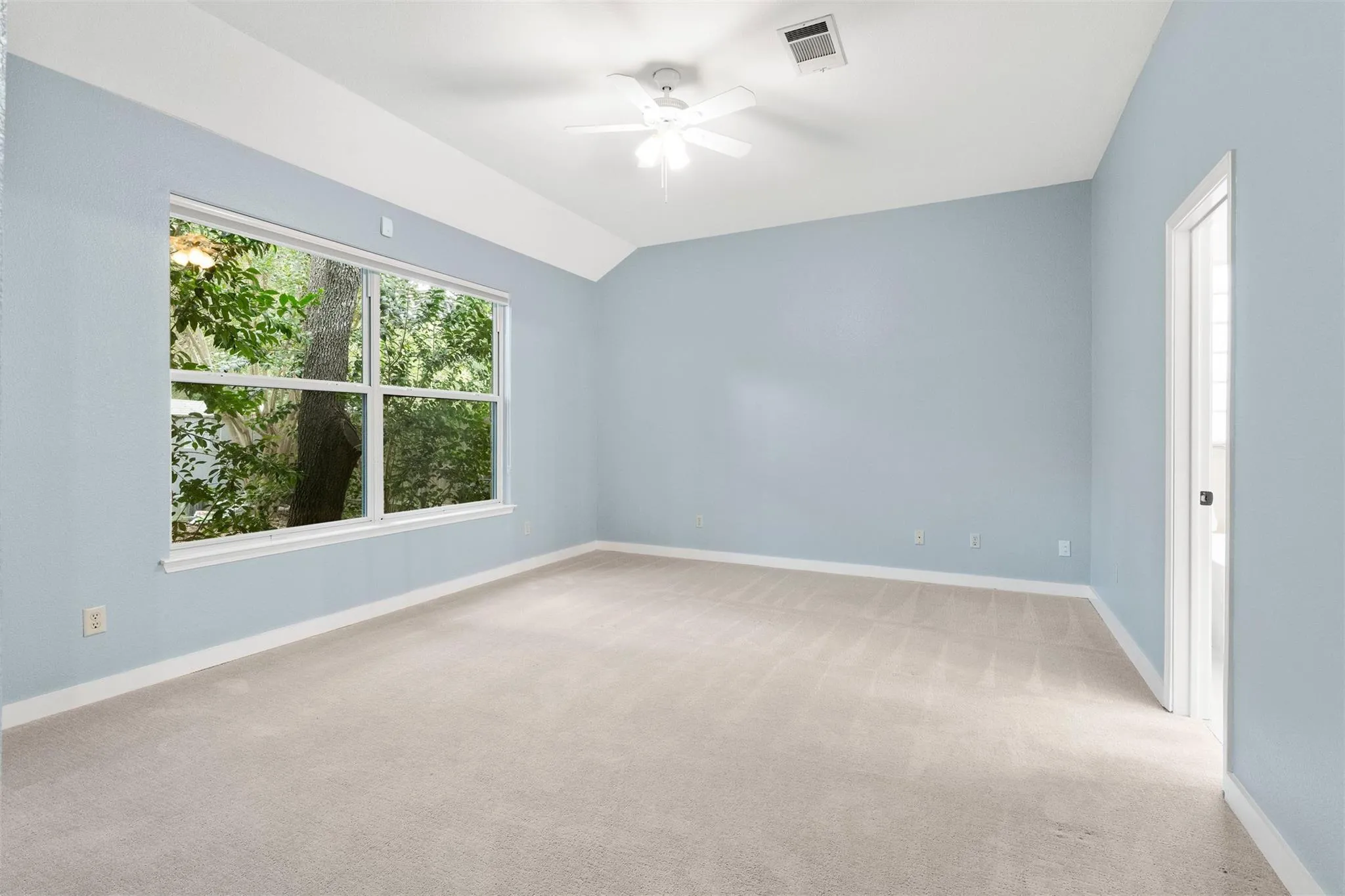 Photo 5 of 5907 RICKERHILL LN