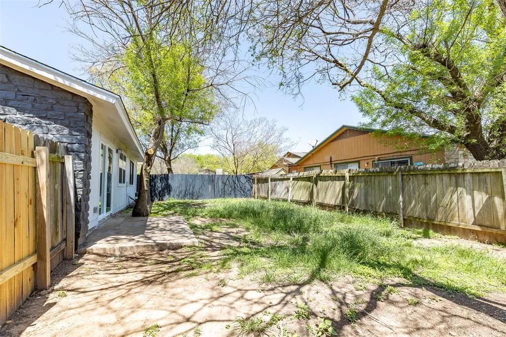 Photo 2 of 10309 BURMASTER LN