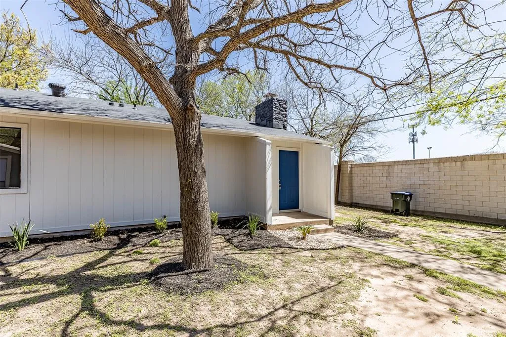 Photo 5 of 10309 BURMASTER LN
