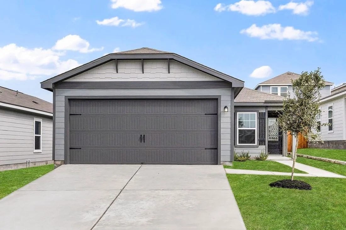 Photo of 100 CAPTAIN DOOLEY LN, Jarrell, TX, 76537