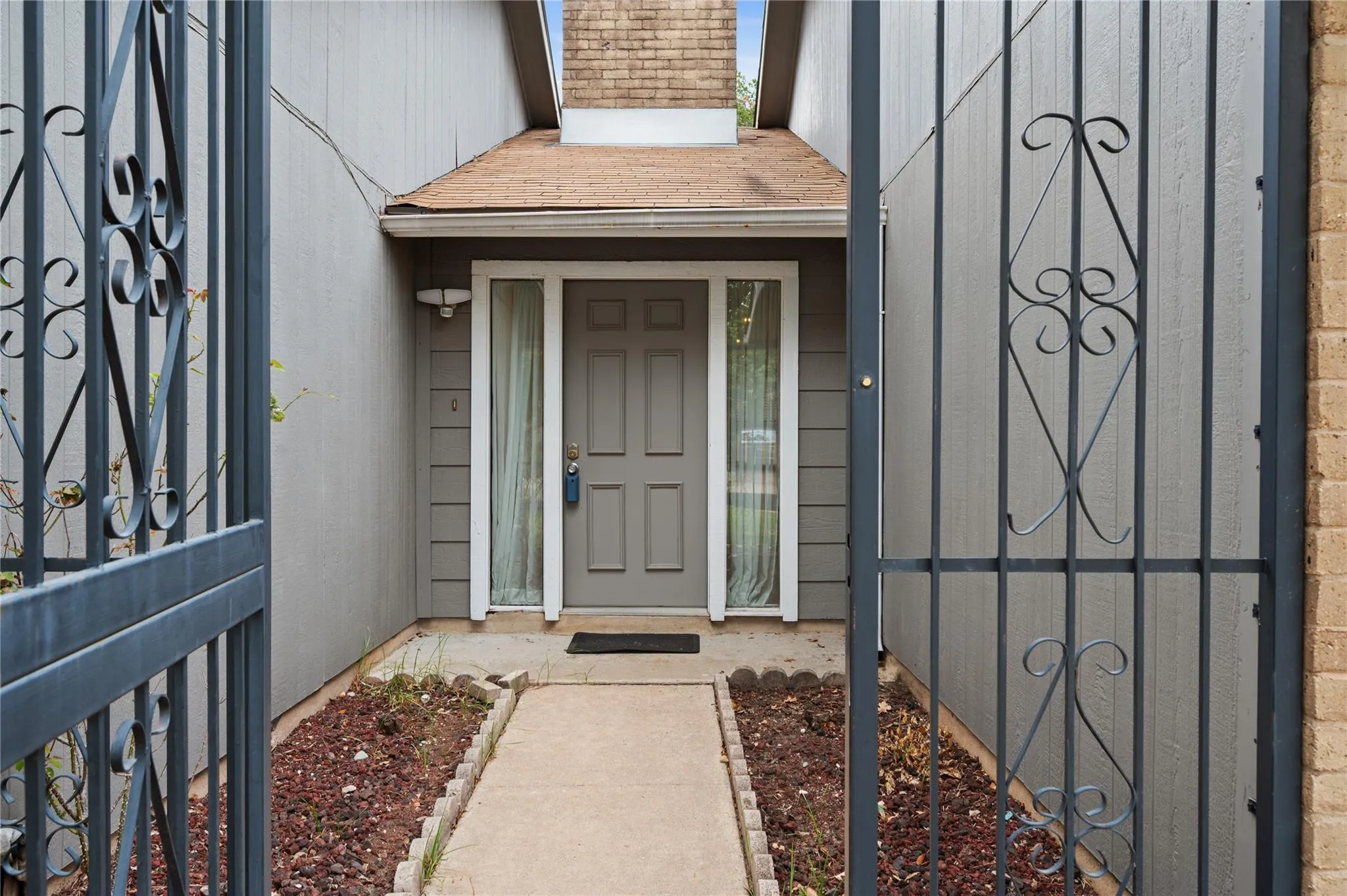 Photo 4 of 6901 GREYCLOUD DR