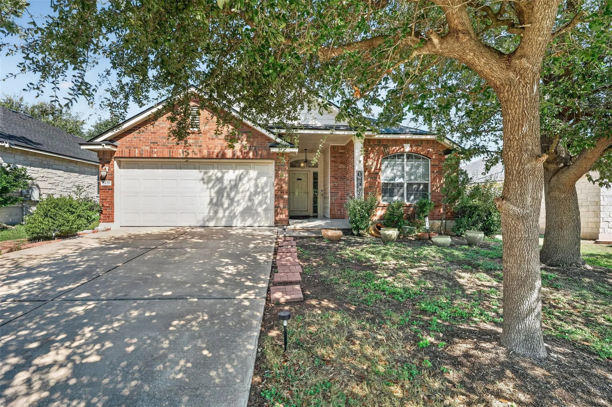 Photo 3 of 2436 BUTLER WAY