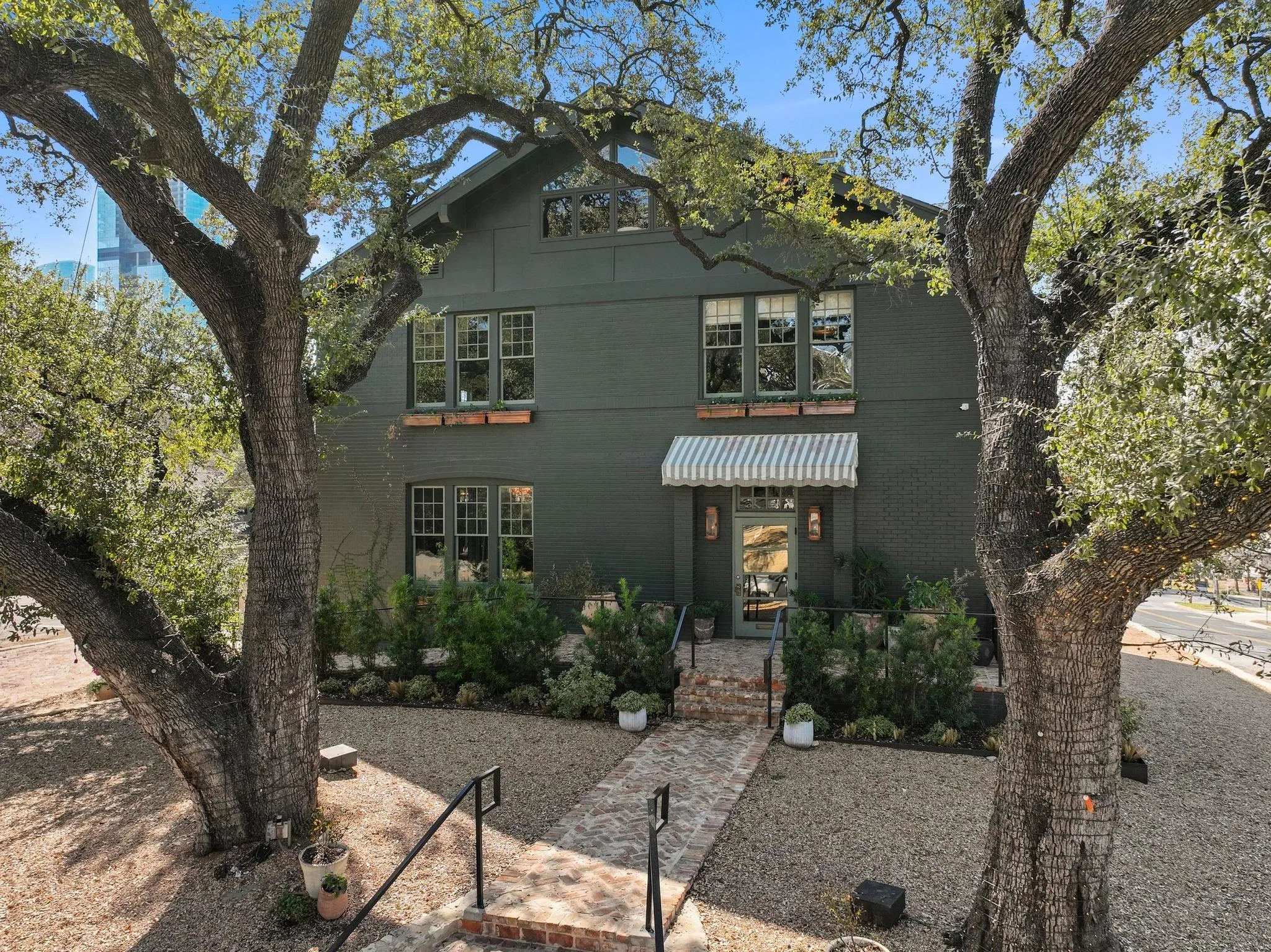 Photo of 707 W 10TH ST, Austin, TX, 78701