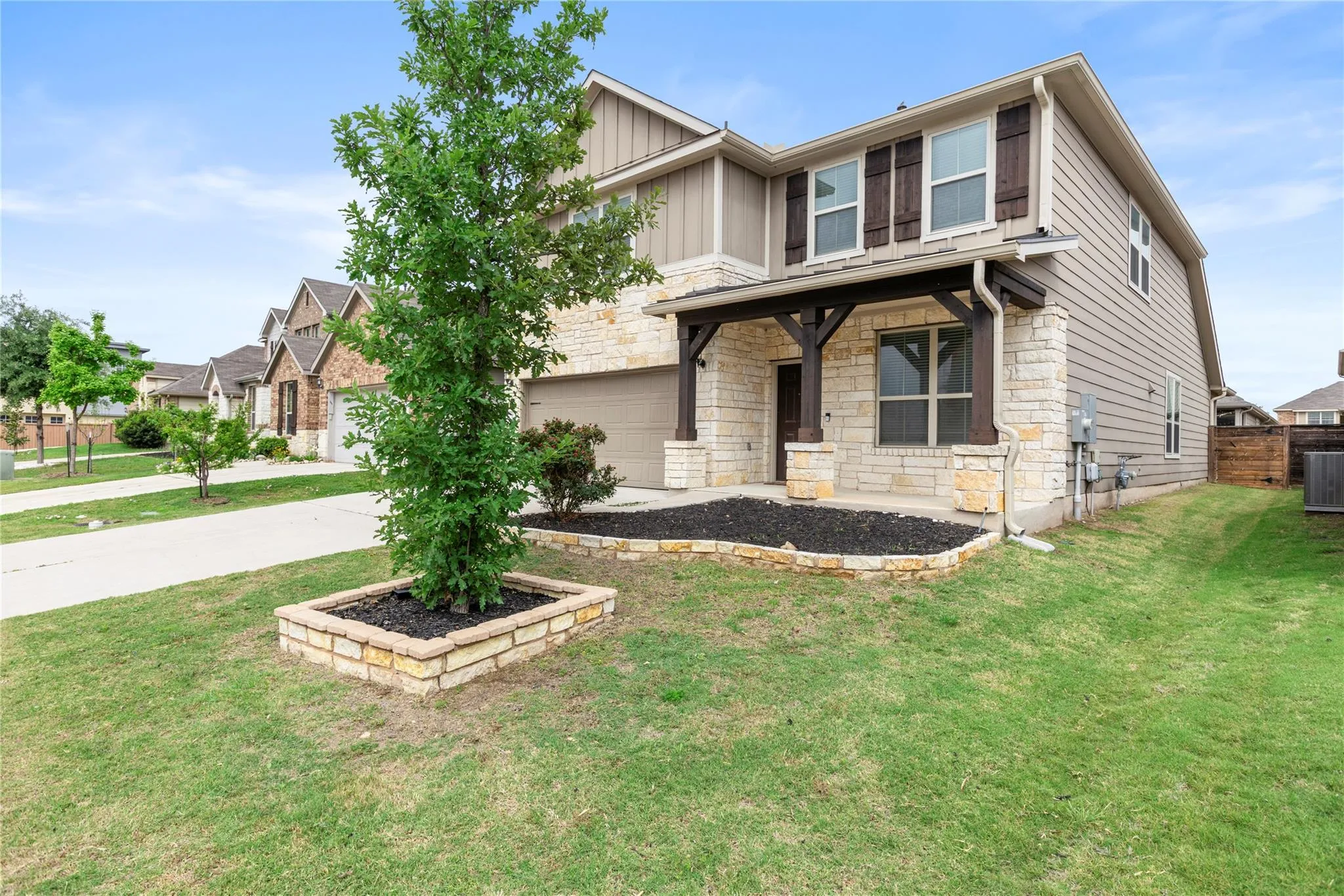 Photo 4 of 9802 ACERO DR