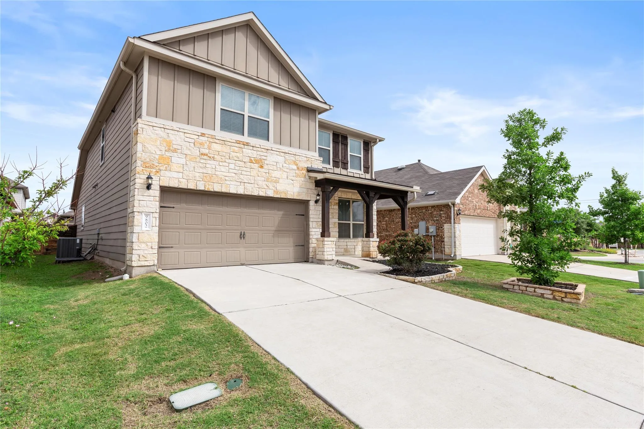 Photo 3 of 9802 ACERO DR