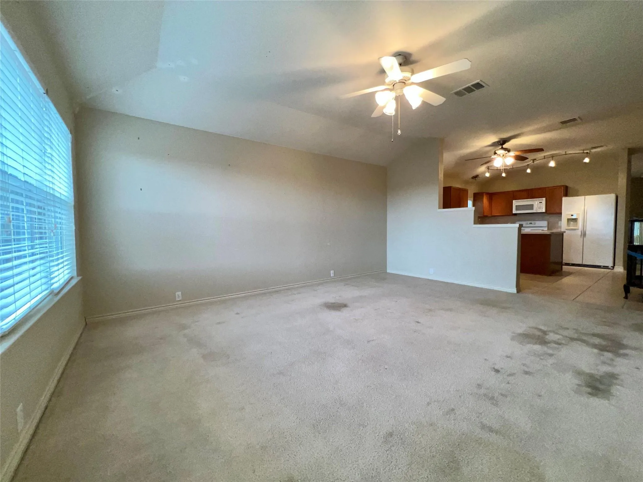 Photo 4 of 14533 GURNEYS EAGLE DR