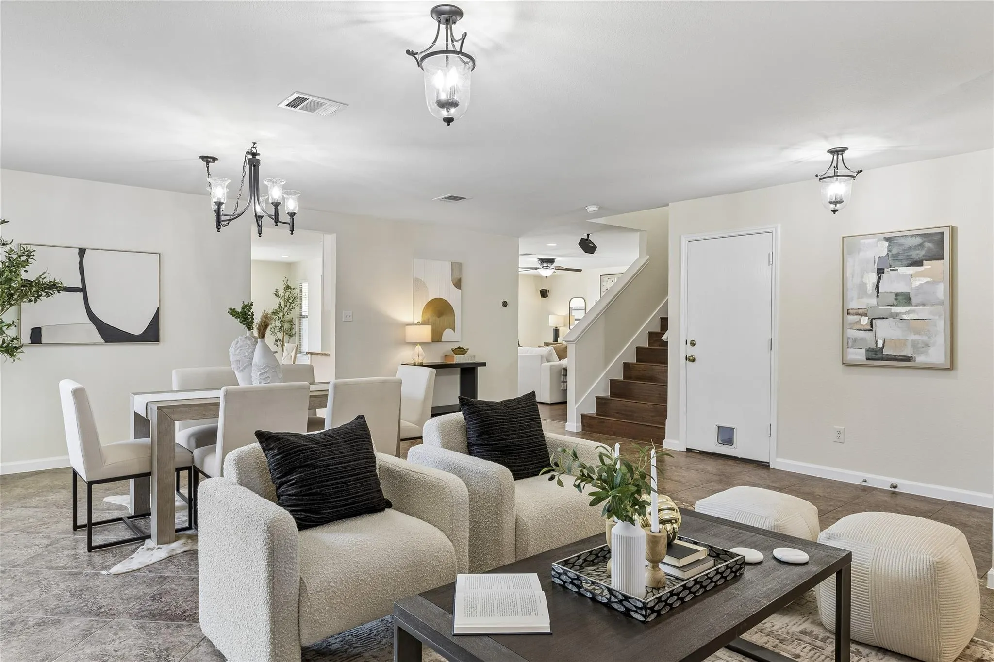 Photo 3 of 1718 AMISTAD WAY