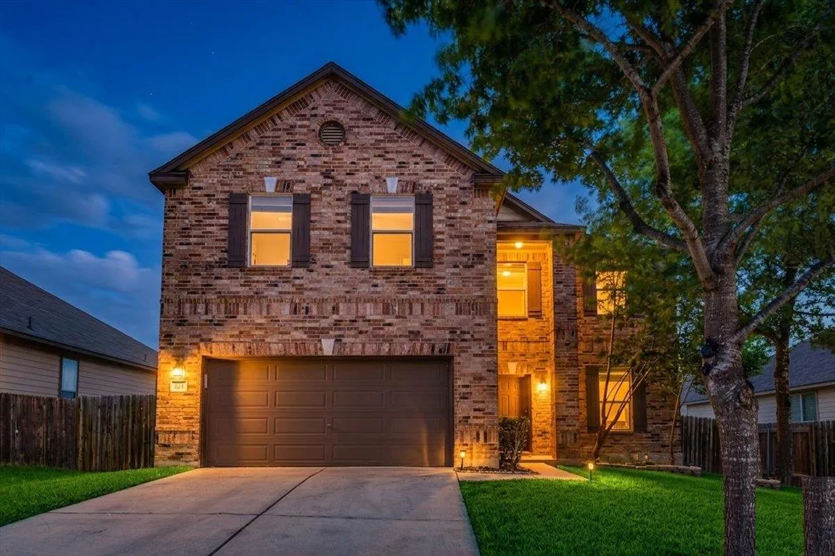Photo of 401 WATERLEAF BLVD, Kyle, TX, 78640