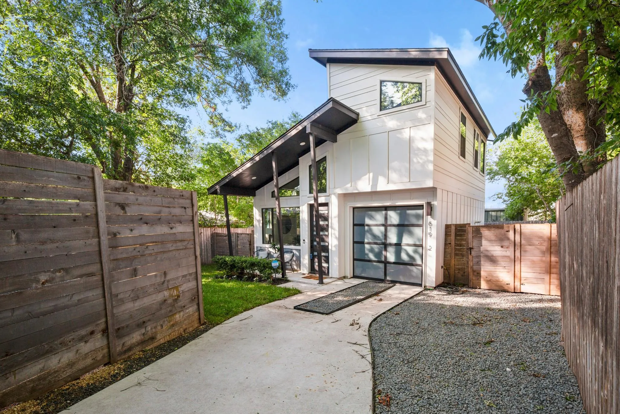 Photo 4 of 619 HAMMACK DR #2