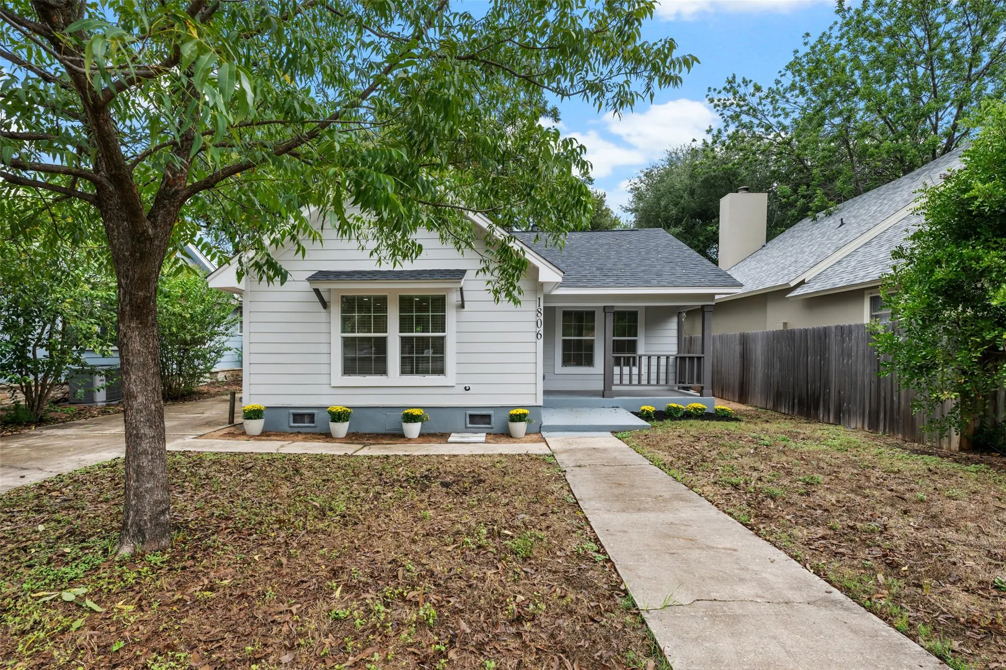 Photo of 1806 MOHLE DR, Austin, TX, 78703