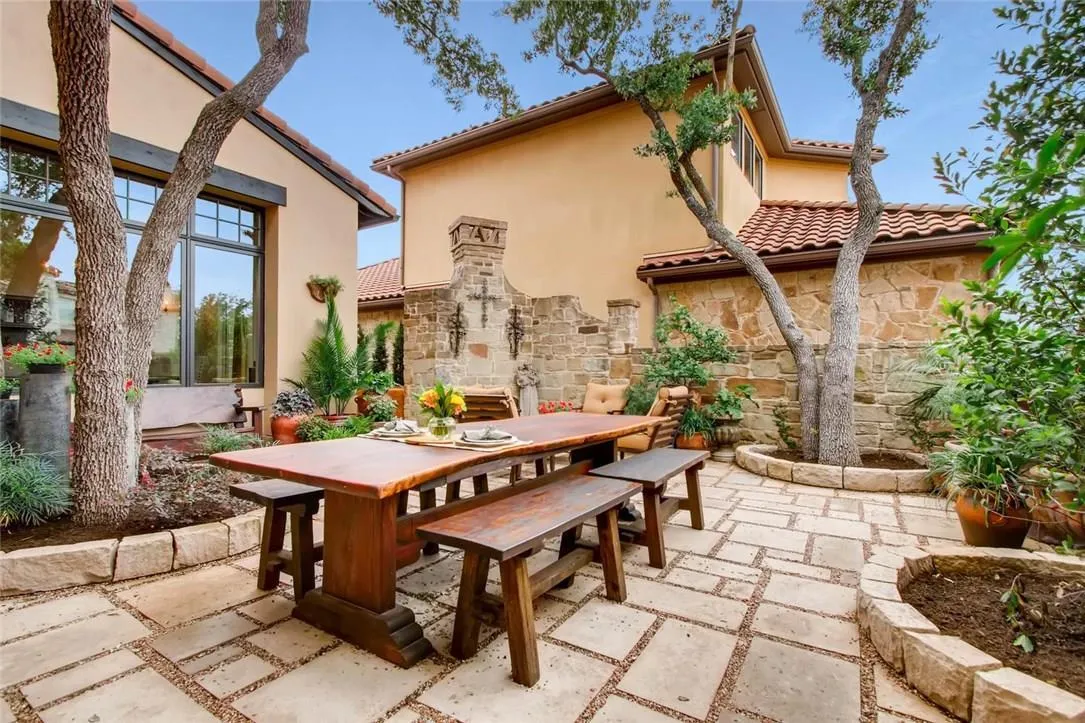 Photo 4 of 13240 VILLA MONTANA WAY