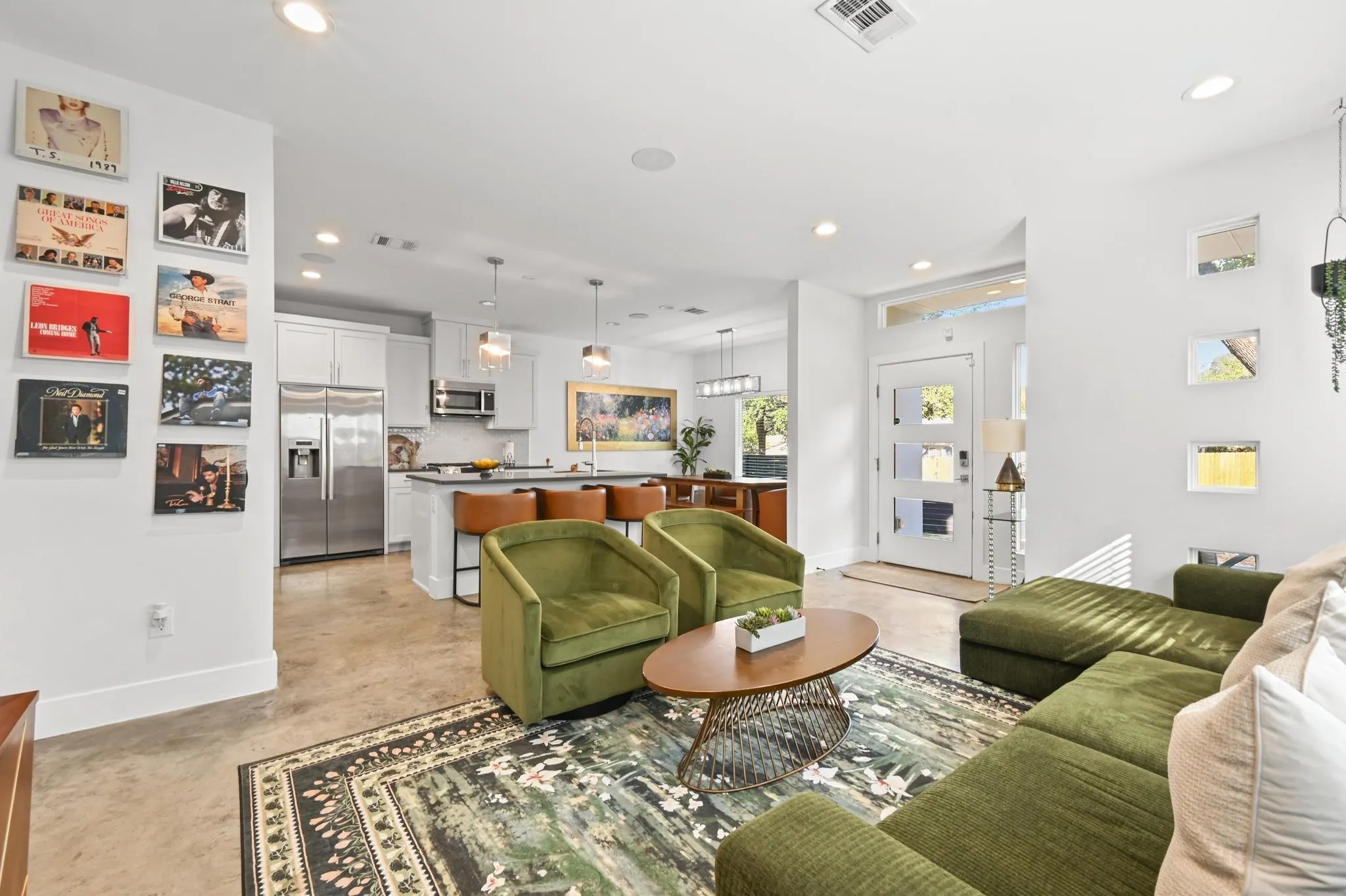 Photo 4 of 3009 KUHLMAN AVE #1
