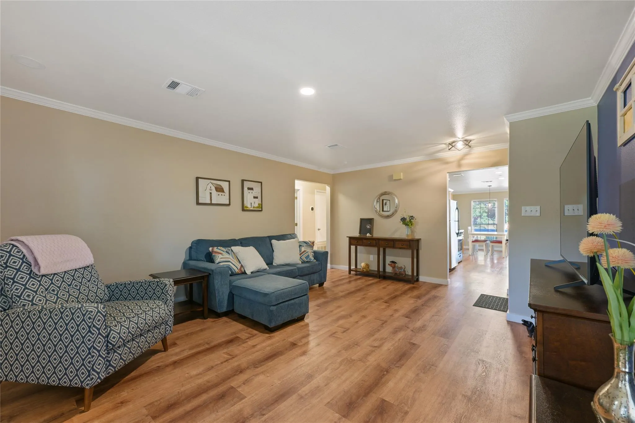 Photo 3 of 1804 MONKS TALE CT