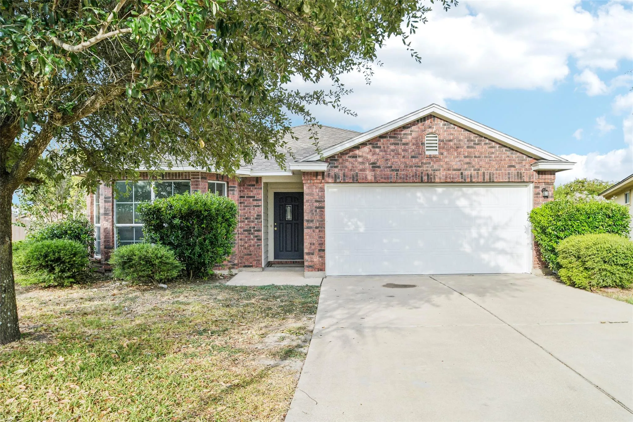 Photo of 259 COAL DR, Jarrell, TX, 76537