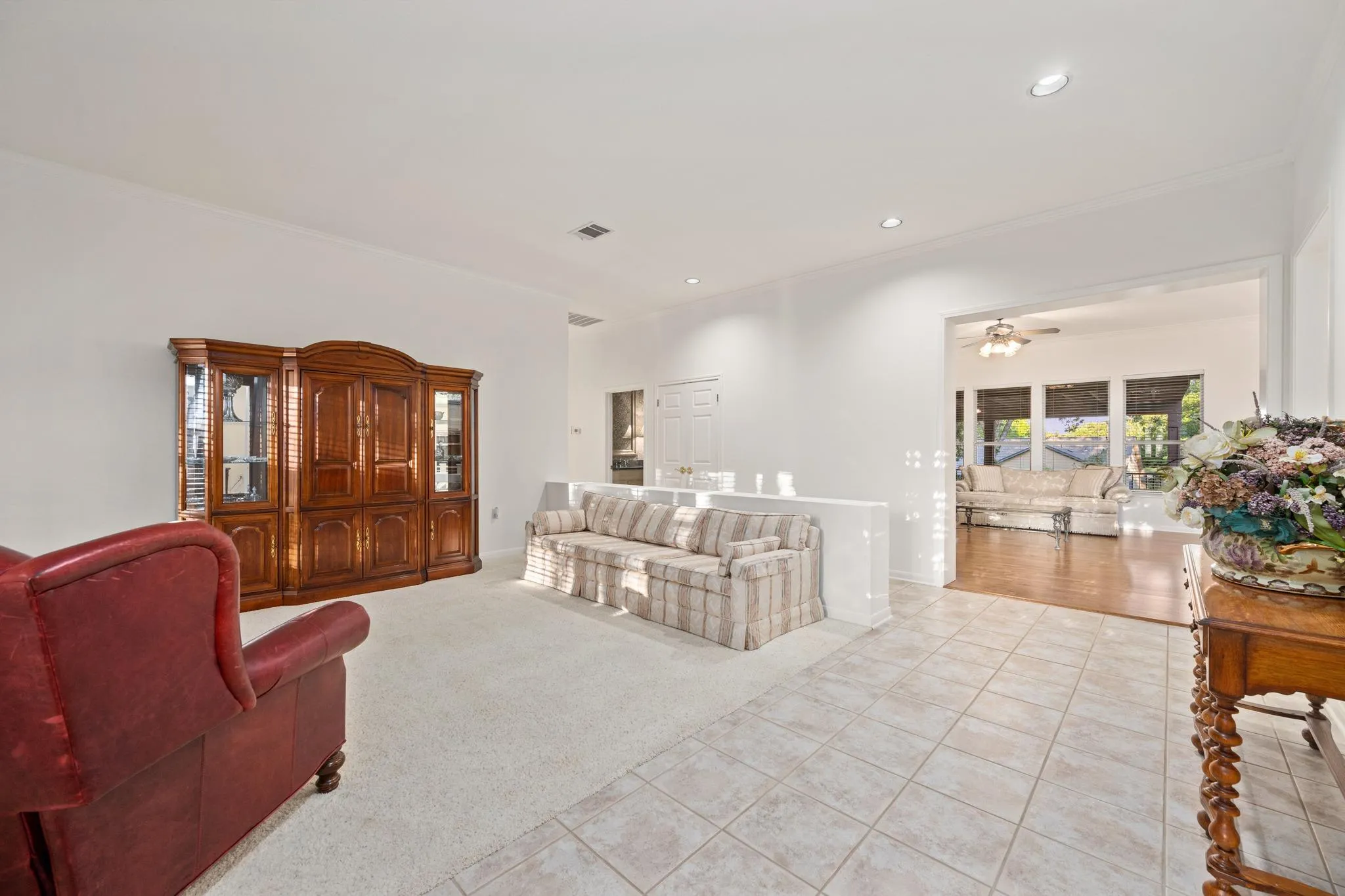 Photo 5 of 103 BLACK WALNUT CIR
