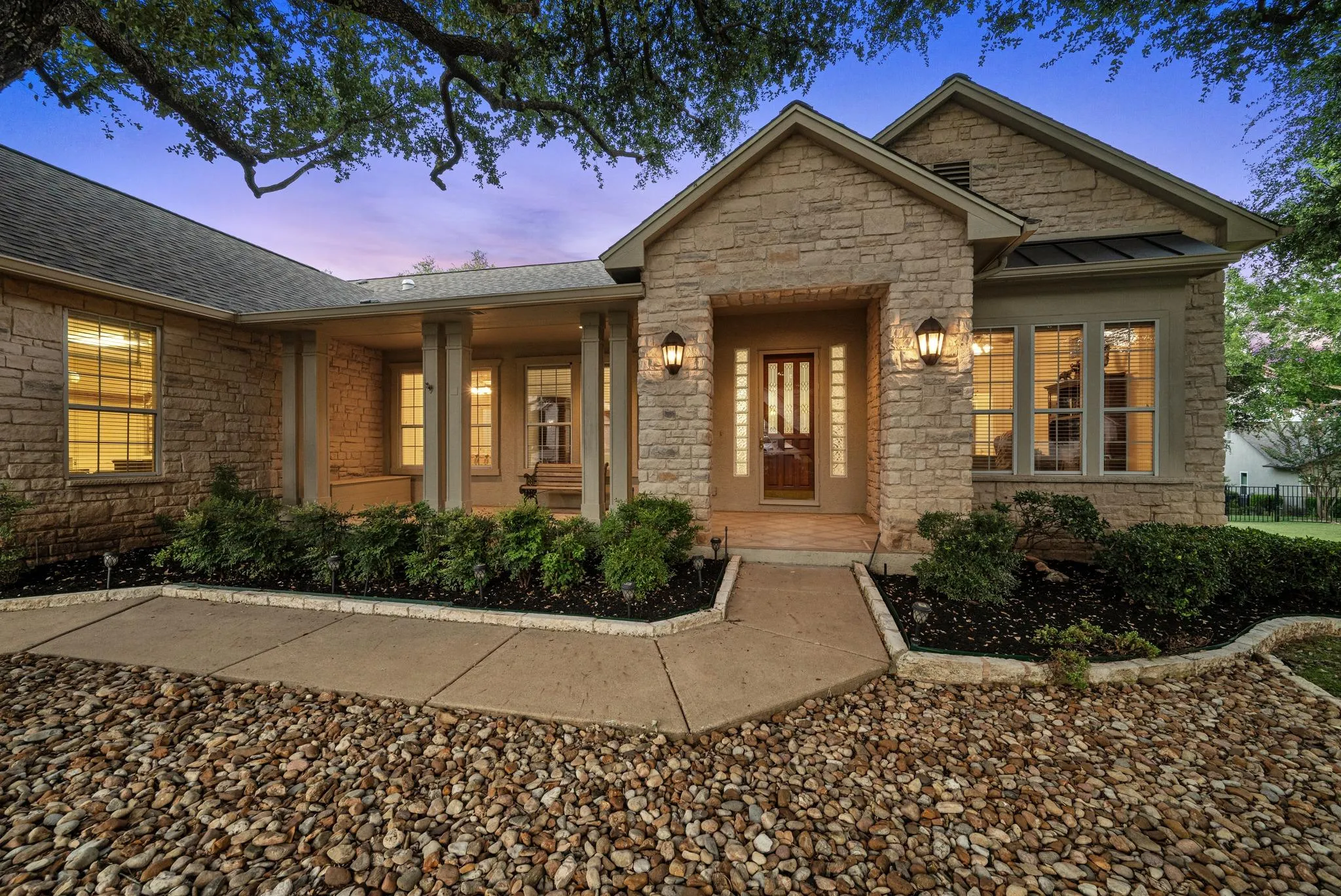 Photo 2 of 103 BLACK WALNUT CIR