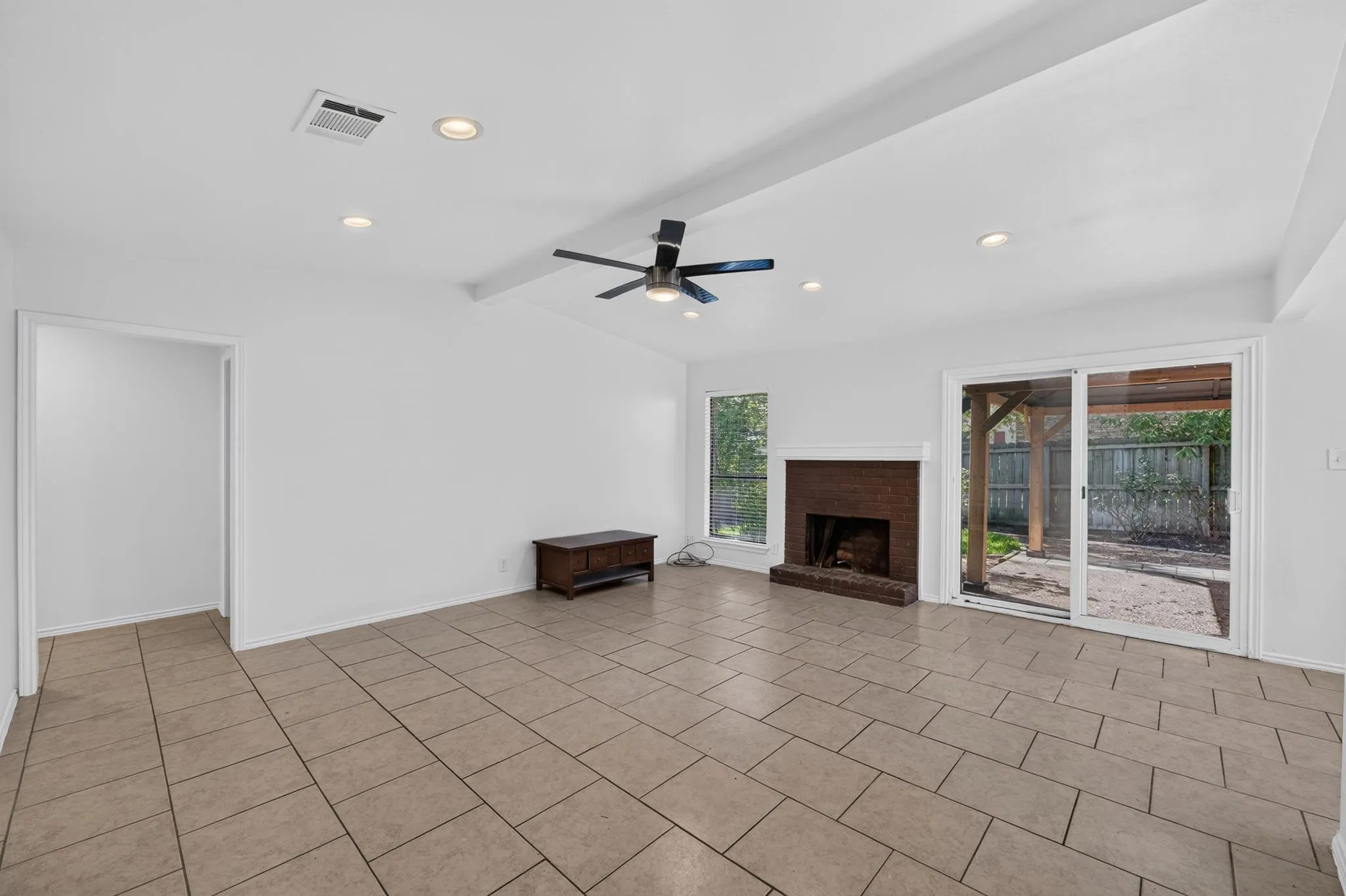 Photo 5 of 11805 BELL AVE #A