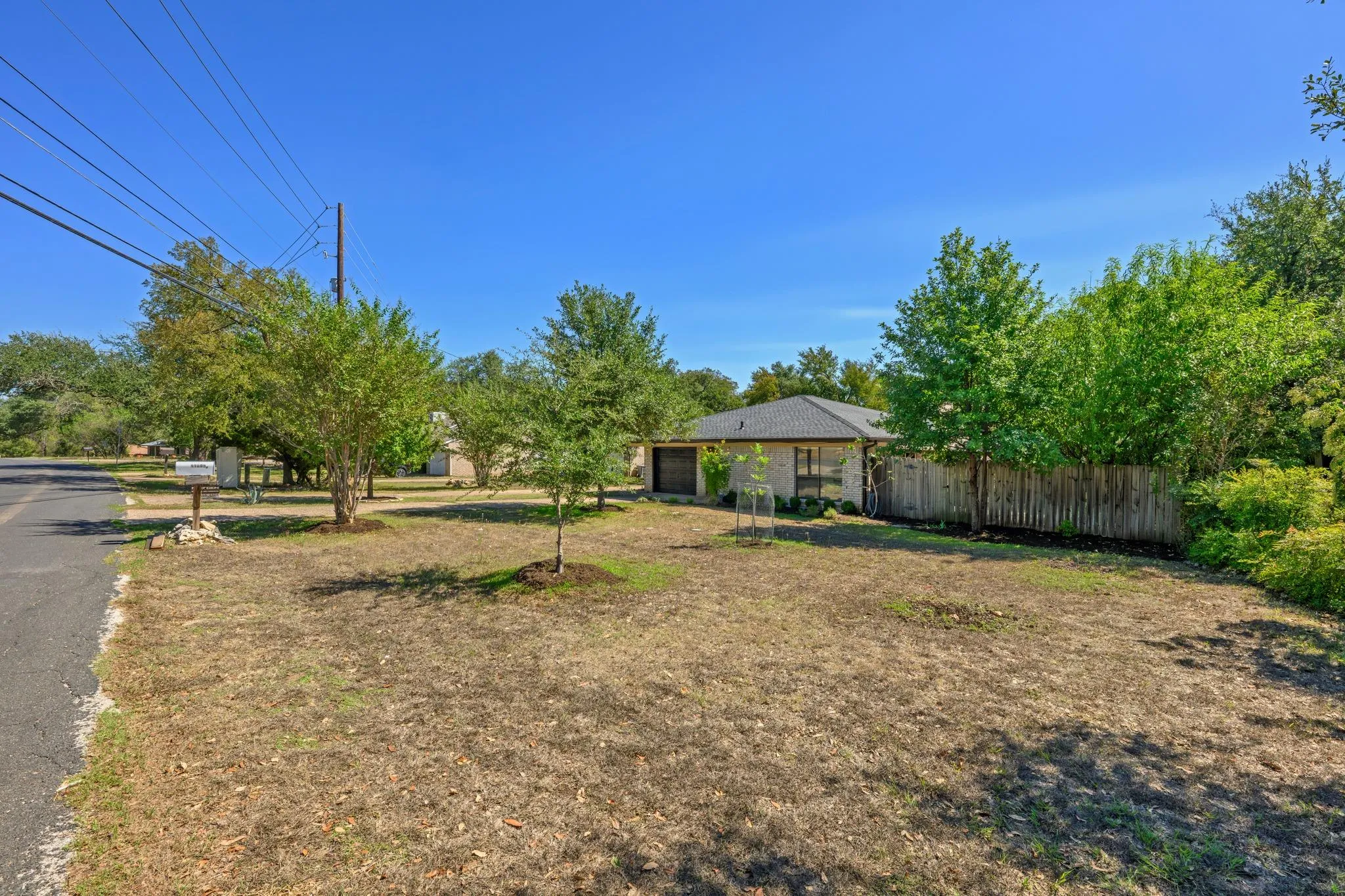 Photo 3 of 11805 BELL AVE #B