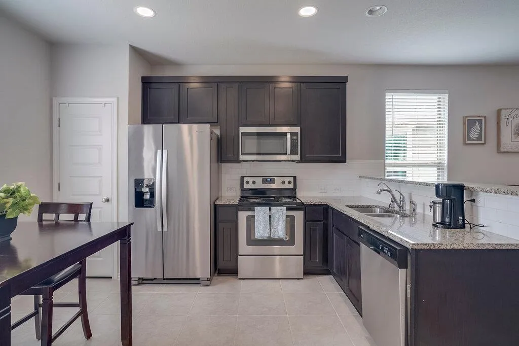 Photo 4 of 341 ANCELLOTTA WAY