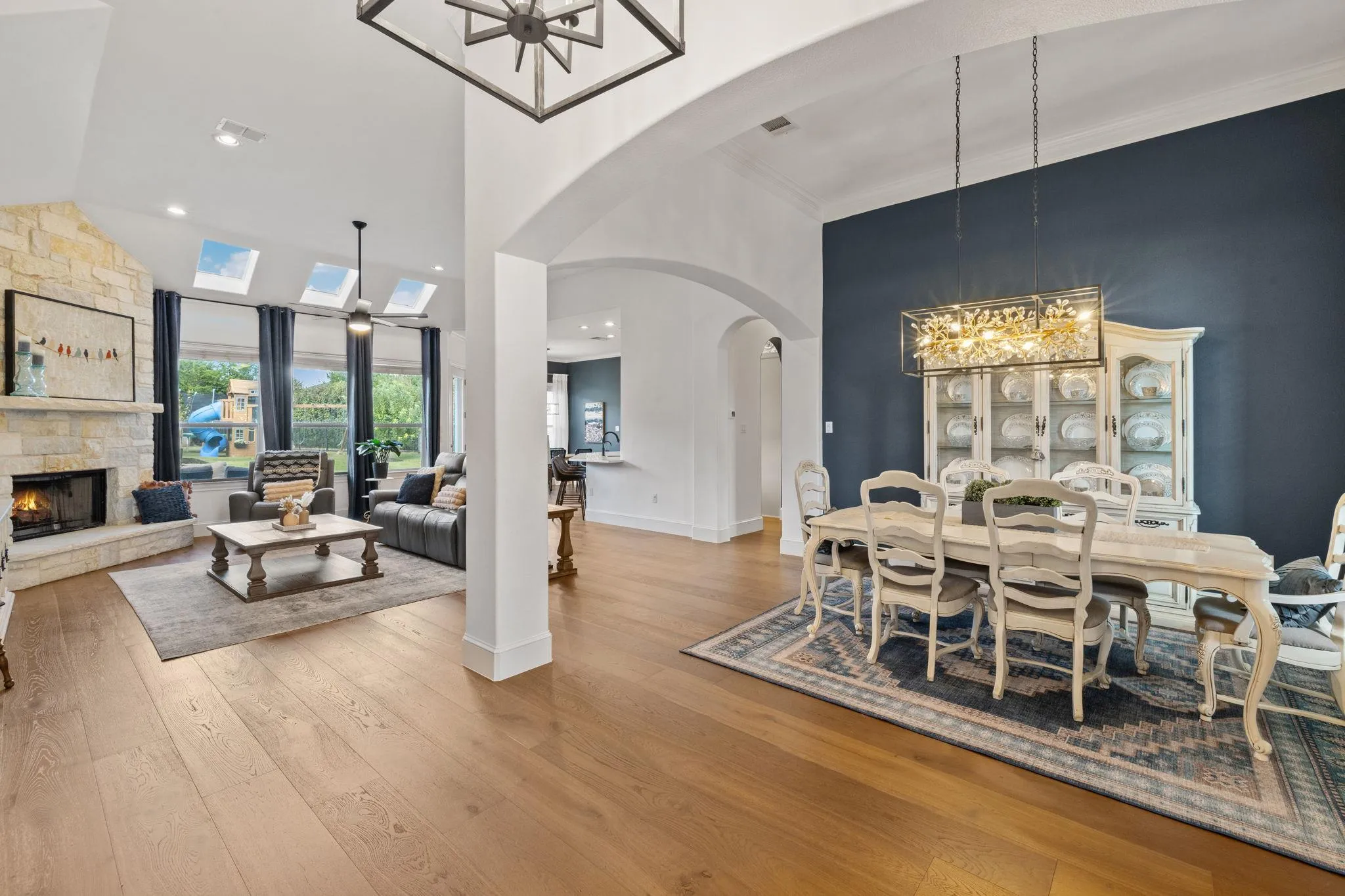 Photo 5 of 409 NEW LIDO DR