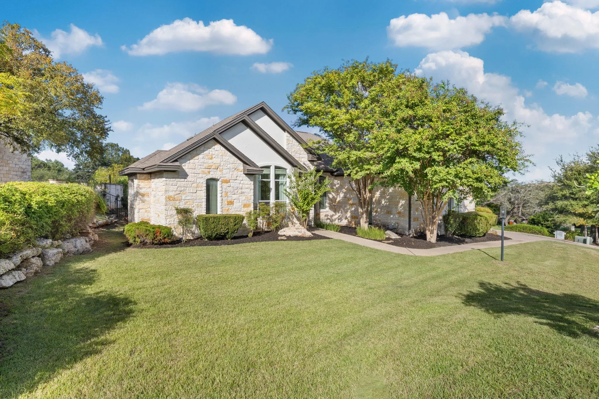 Photo 2 of 409 NEW LIDO DR