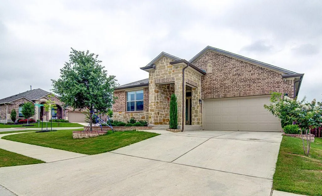 Photo 3 of 16800 MARCELLO DR
