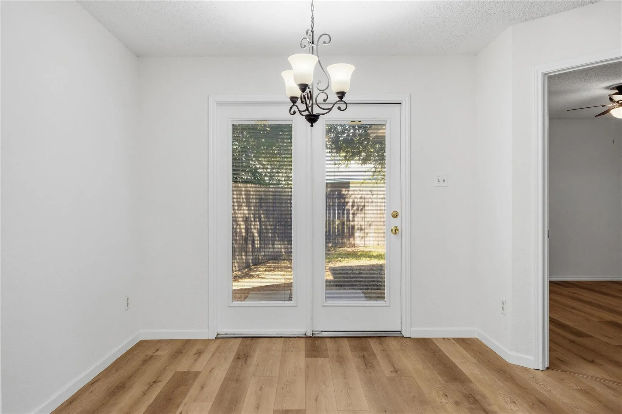 Photo 5 of 14401 TIFFER LN