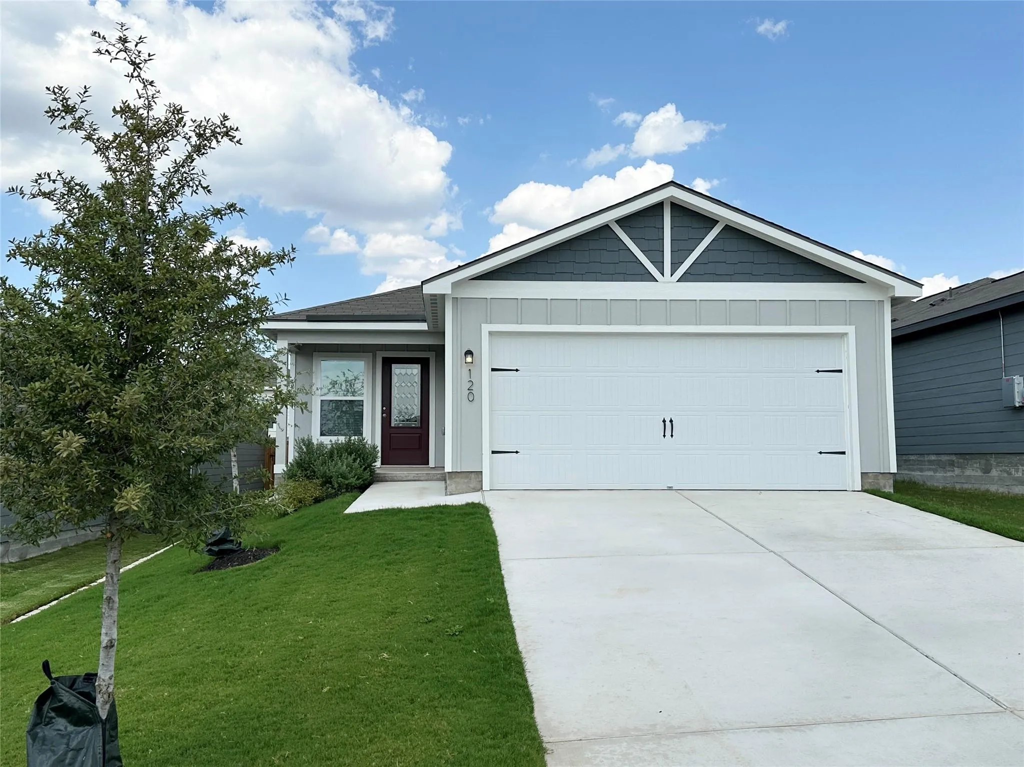 Photo of 120 MORRISON DR, Jarrell, TX, 76537