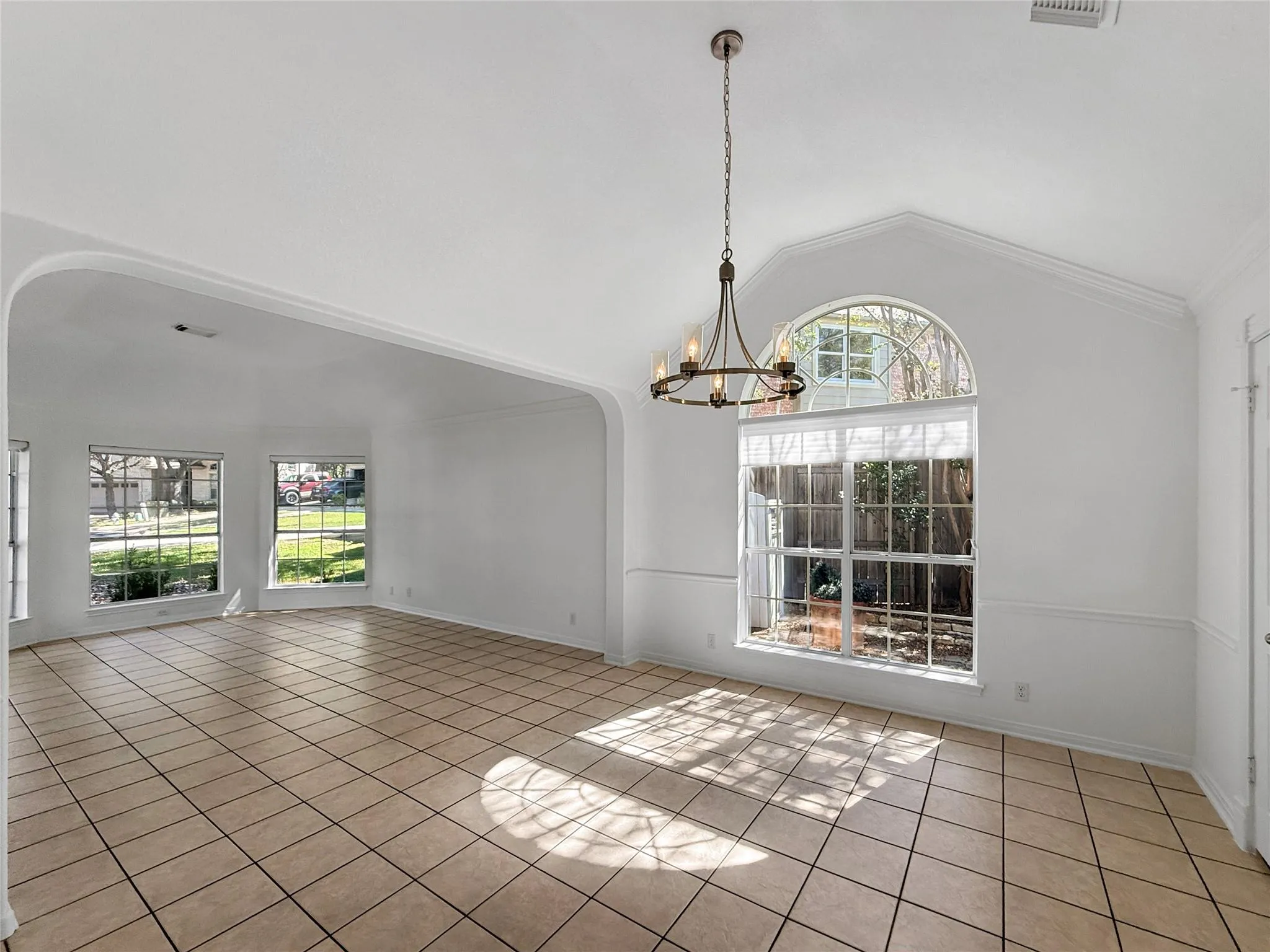 Photo 5 of 3008 BURKS LN