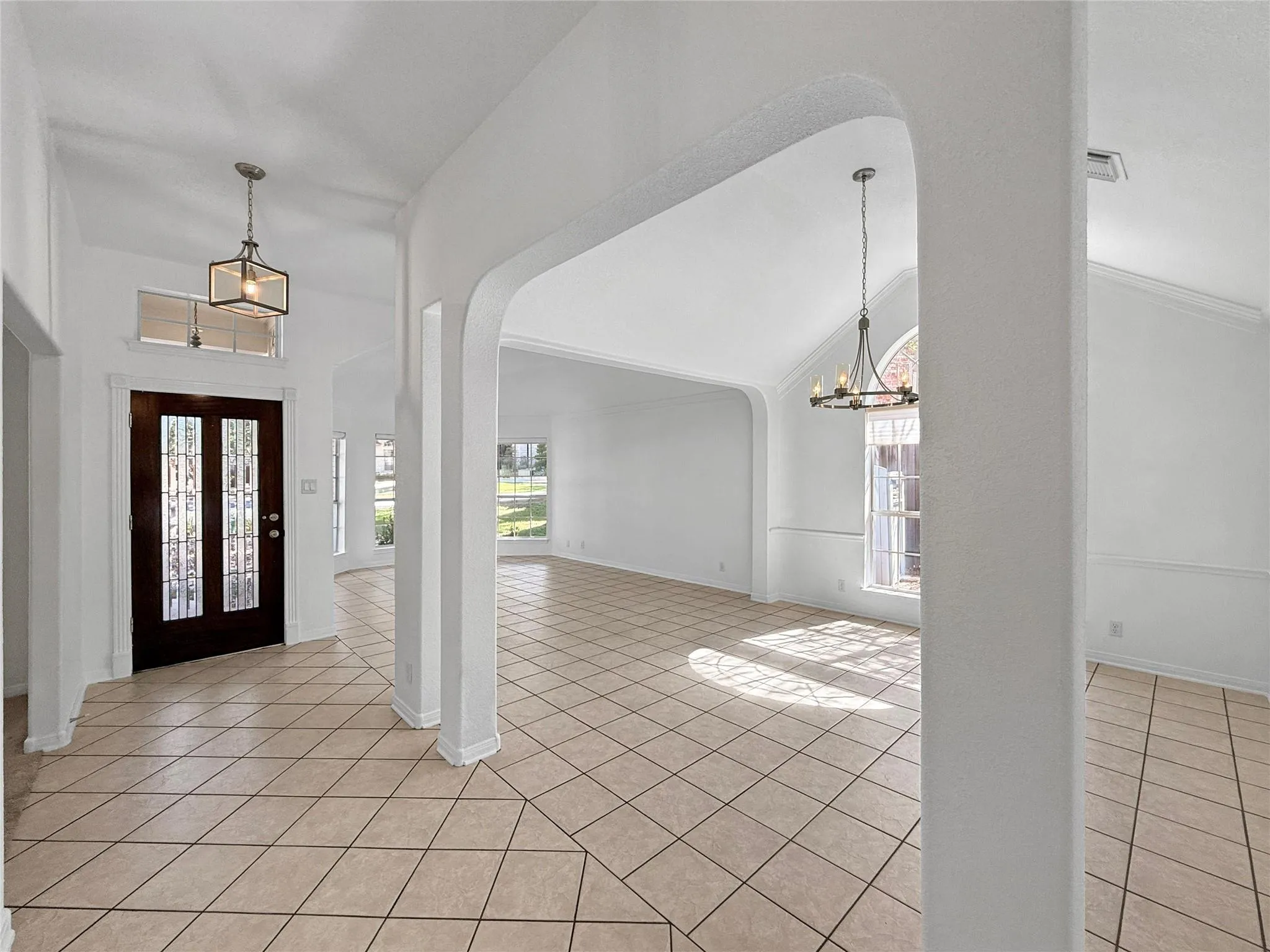 Photo 4 of 3008 BURKS LN