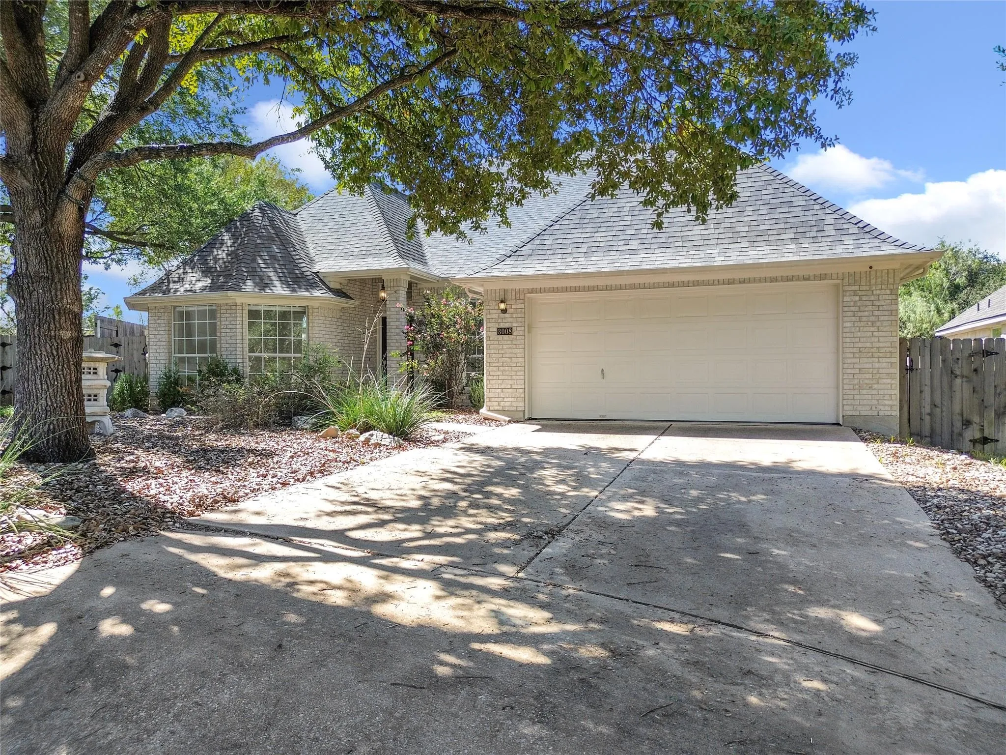 Photo 3 of 3008 BURKS LN