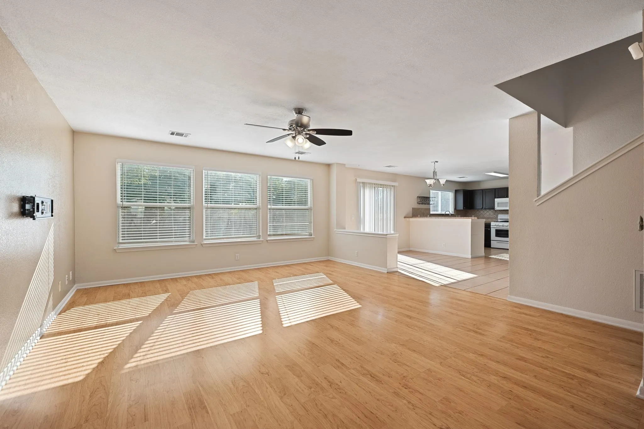 Photo 4 of 16703 MARSALA SPRINGS DR