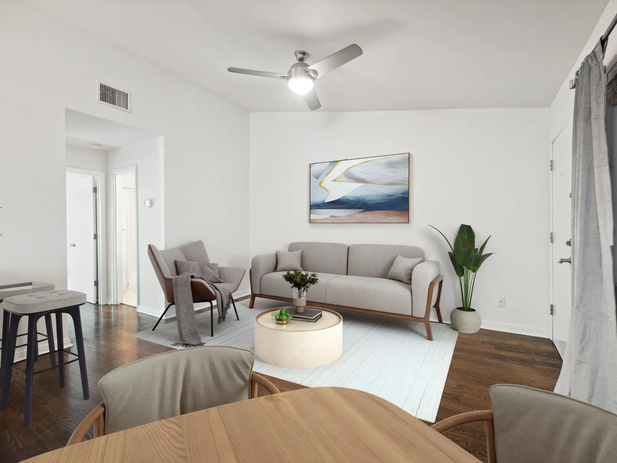 Photo 4 of 1503 W 9TH ST #204
