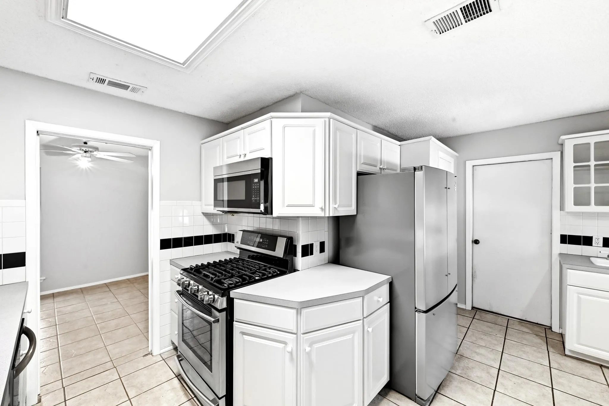 Photo 5 of 11601 OAK HAVEN CV