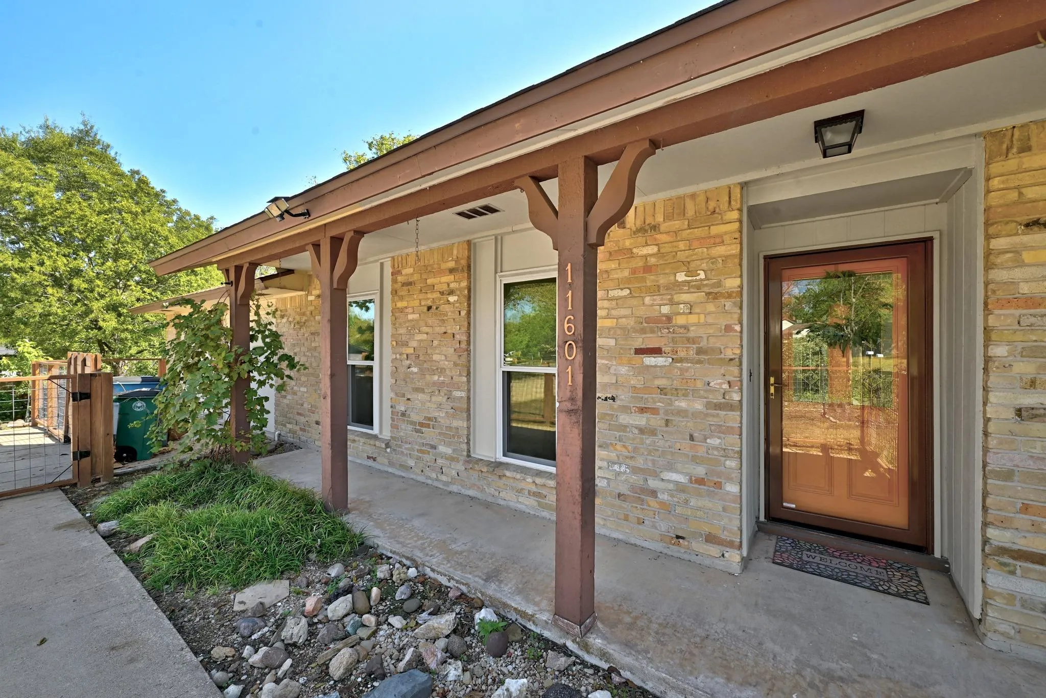 Photo 2 of 11601 OAK HAVEN CV