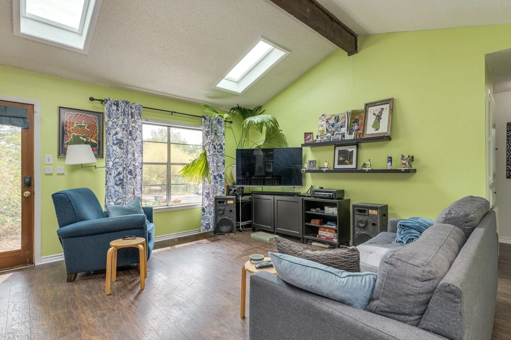 Photo 5 of 7707 MEADOWVIEW LN